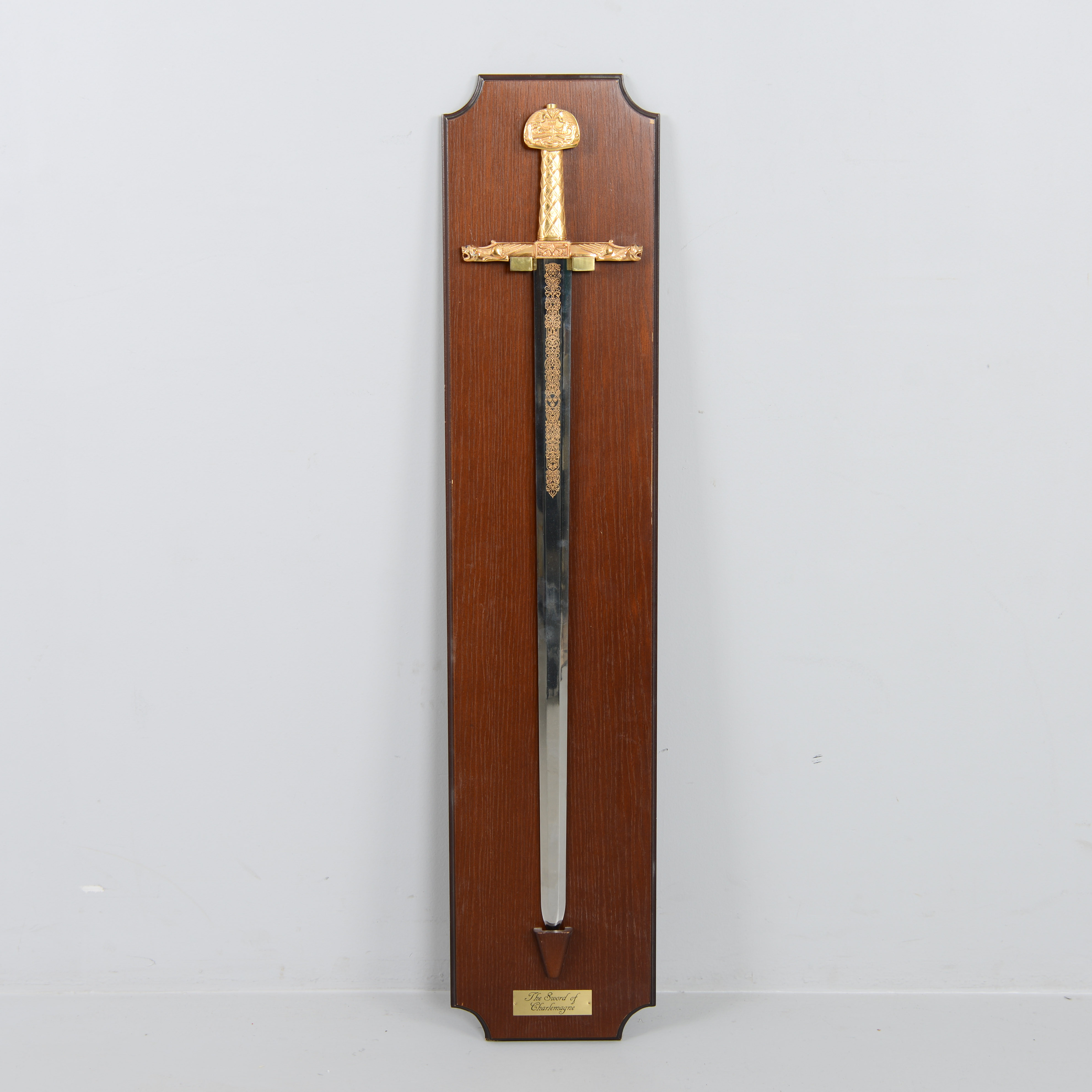 MODELLSVÄRD, "The Sword of Charlemagne".