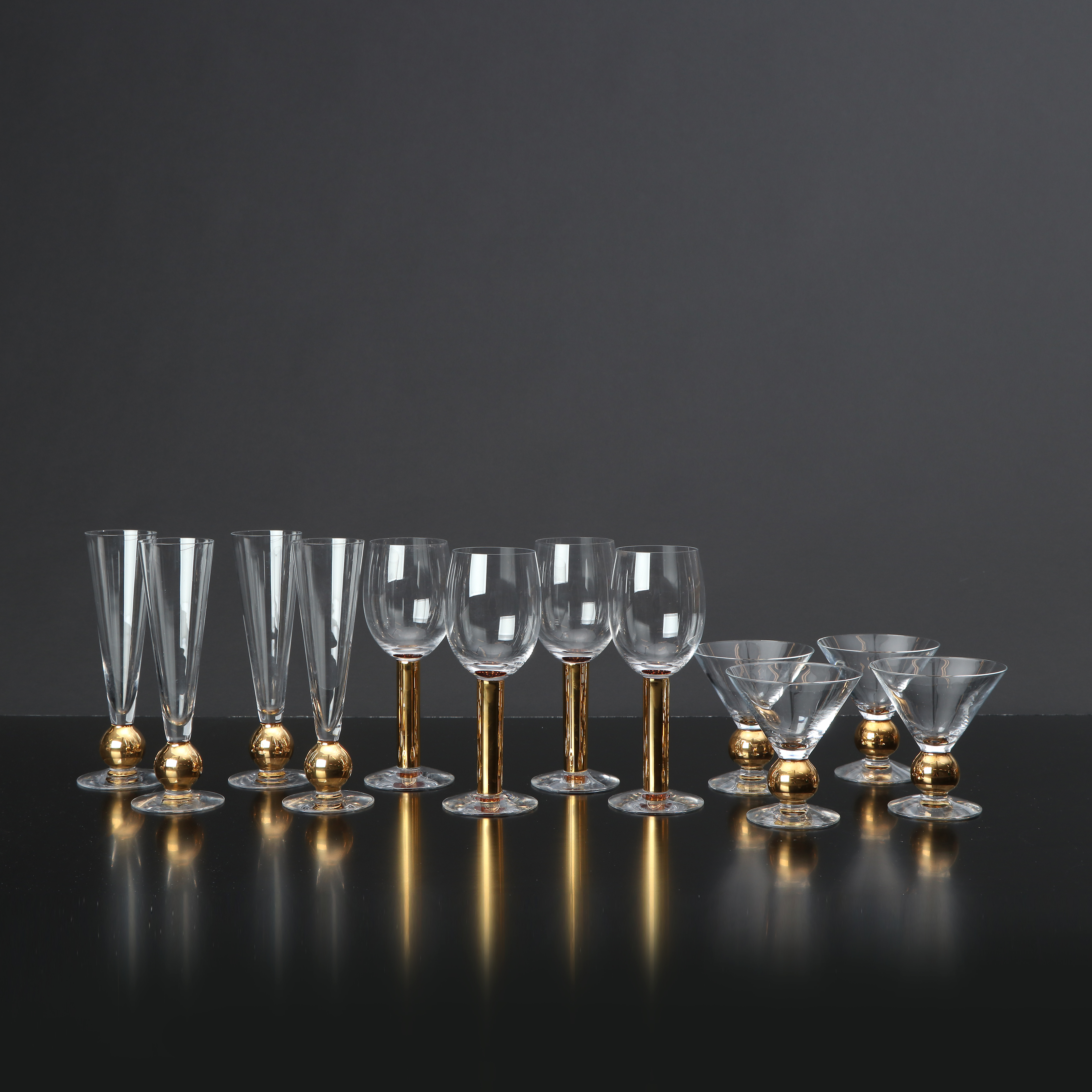 GUNNAR CYRÉN. SERVISDELAR, 12 ST. Glas med förgylld dekor. "Nobel", Orrefors.