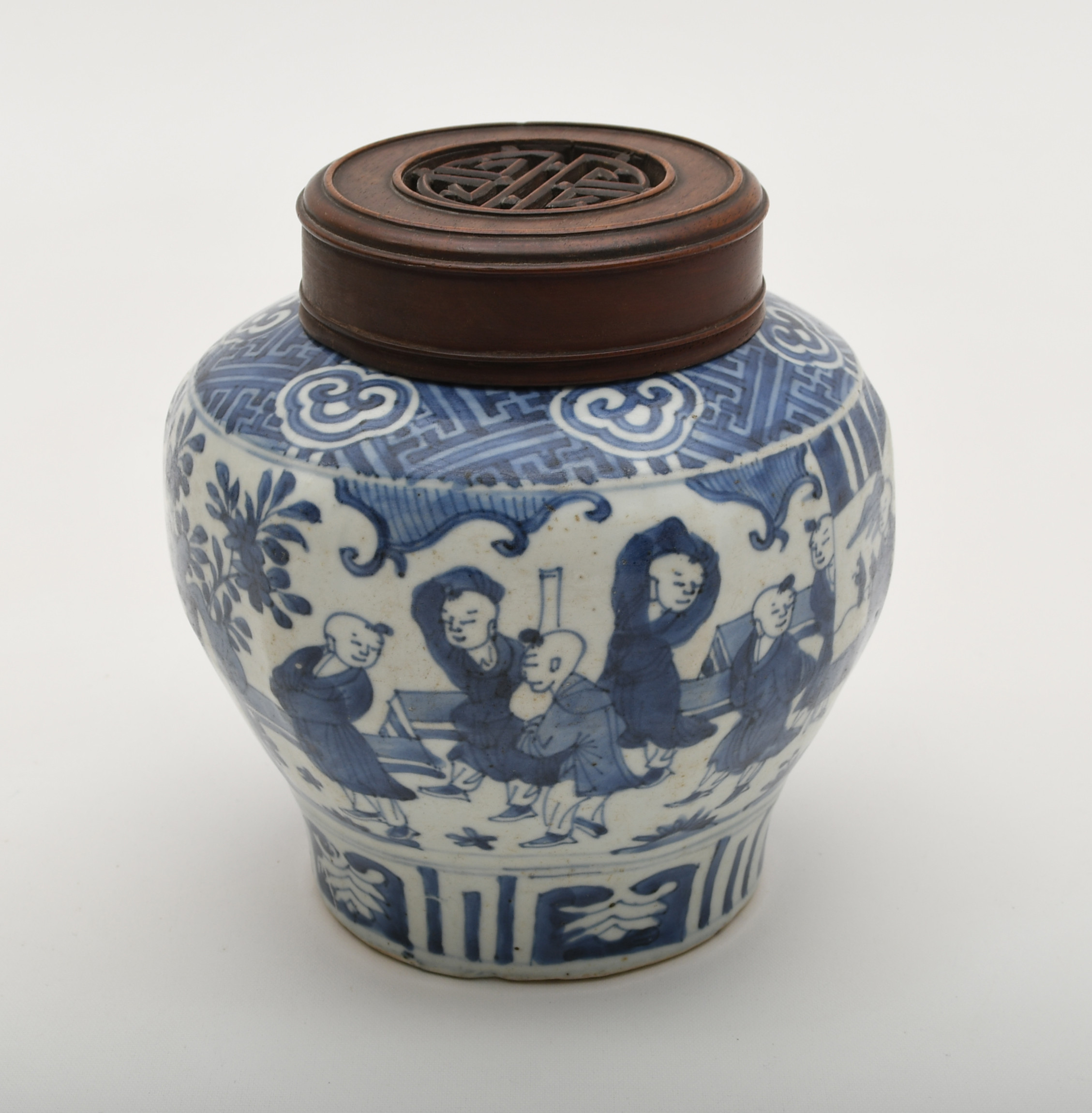 KINA. Kruka, Kraak porslin, Ming, Wanli (1573-1620).