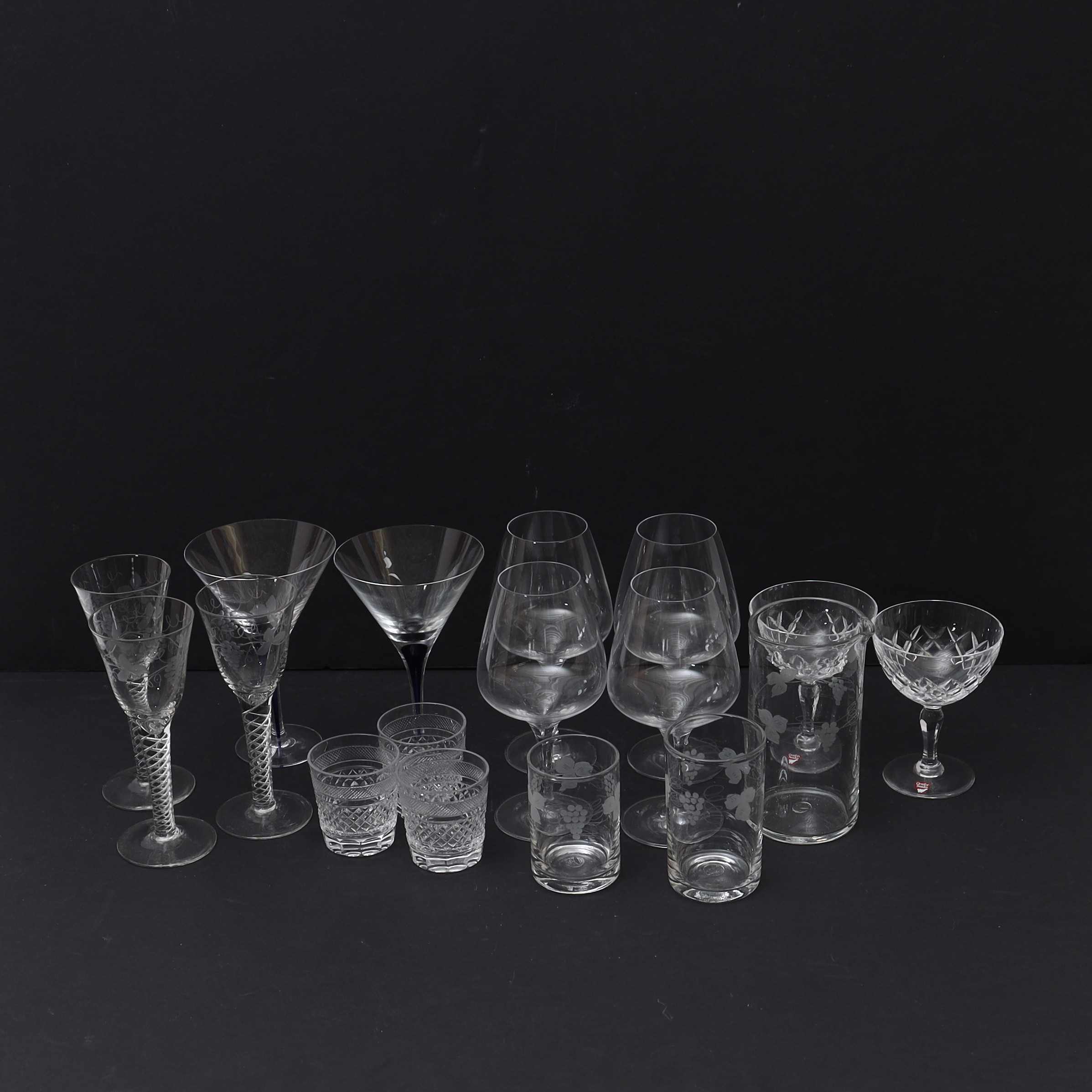 GLAS 17 DELAR, Intermezzo, karolina, kent, Orrefors, kosta med flera.
