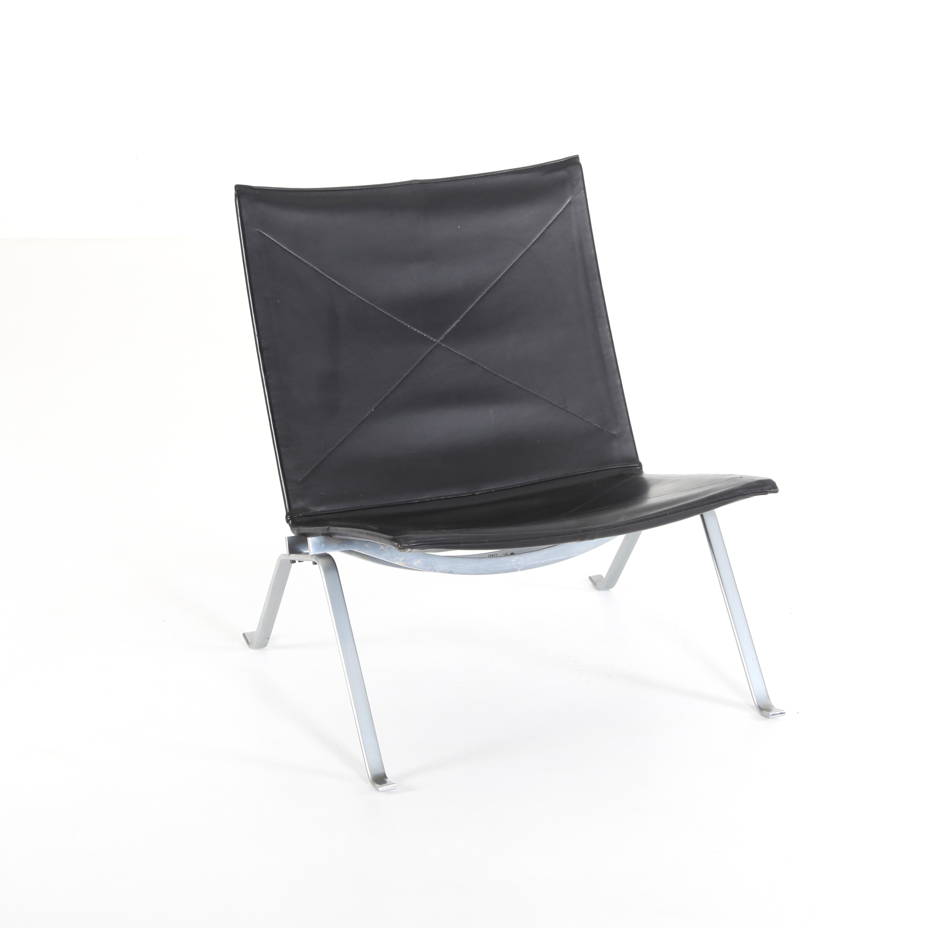 POUL KJÆRHOLM. 1929-1980. Fåtölj "PK22", Fritz Hansen 1991.