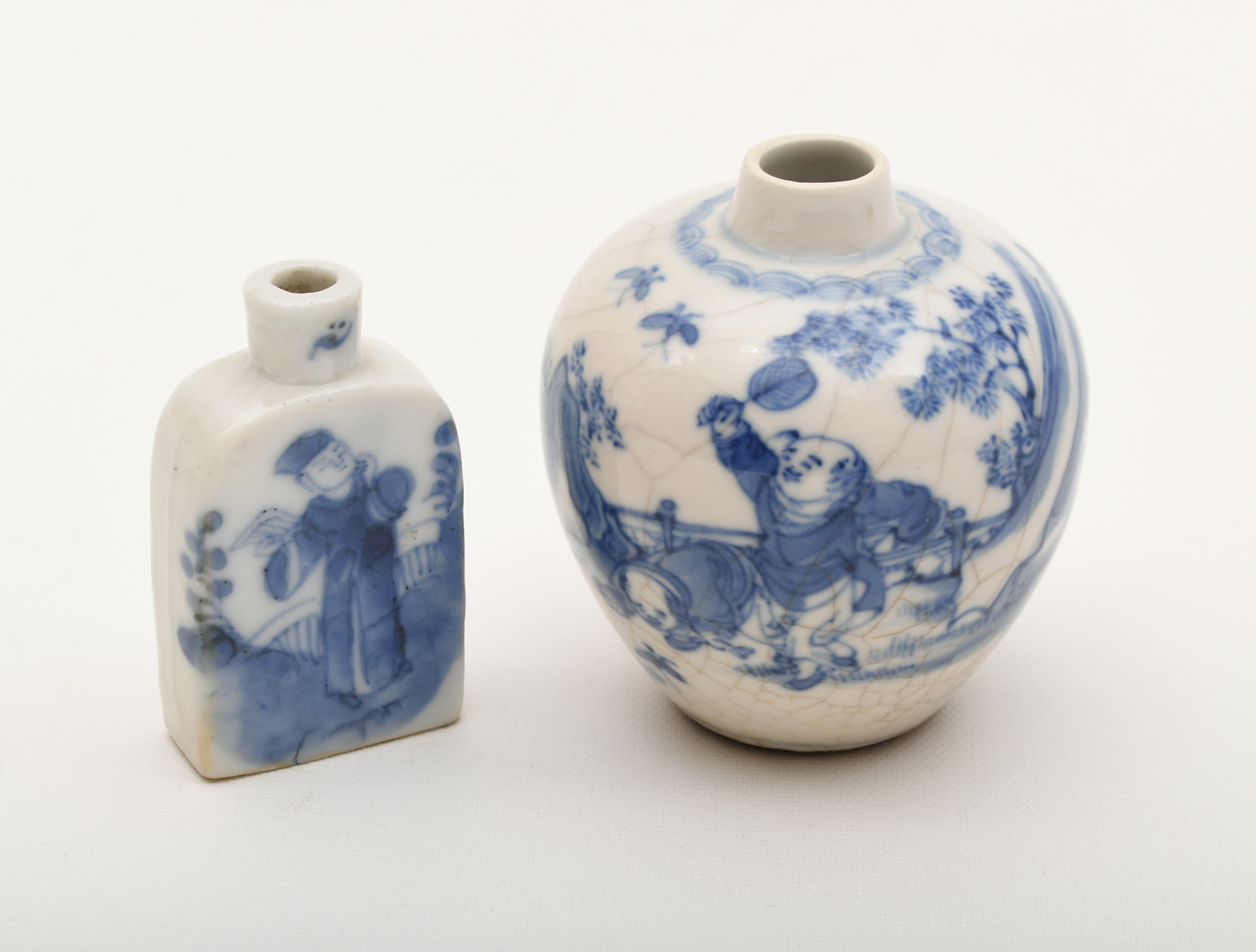KINA. Miniatyrvas och flaska. 2st. Kina. Qing.