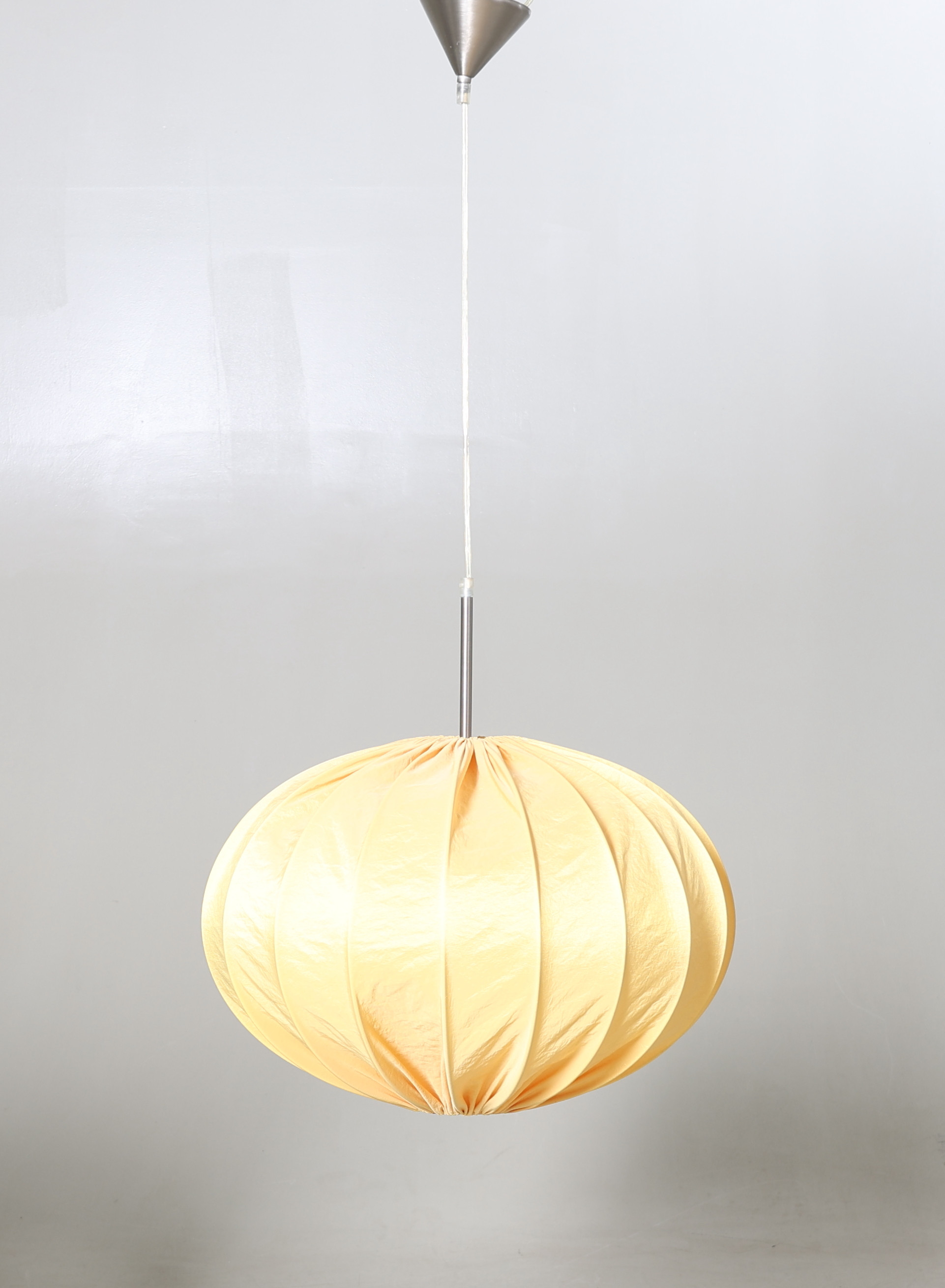 TAKLAMPA, typ 034-260, Hallbergs, samtida.
