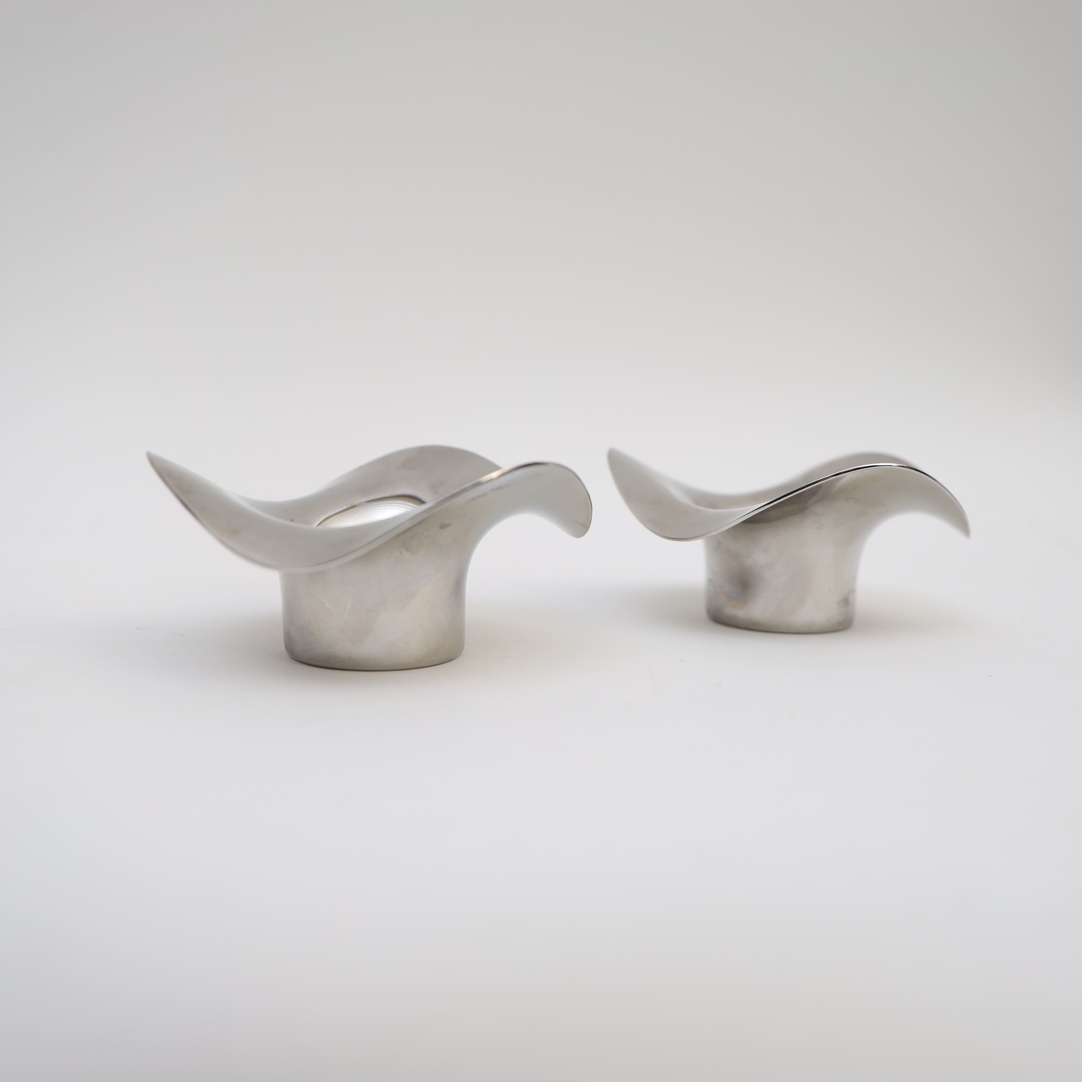 CONSTANTIN WORTMANN. Ljuslyktor, 1par, "Cobra", rostfritt stål, Georg Jensen, Danmark.