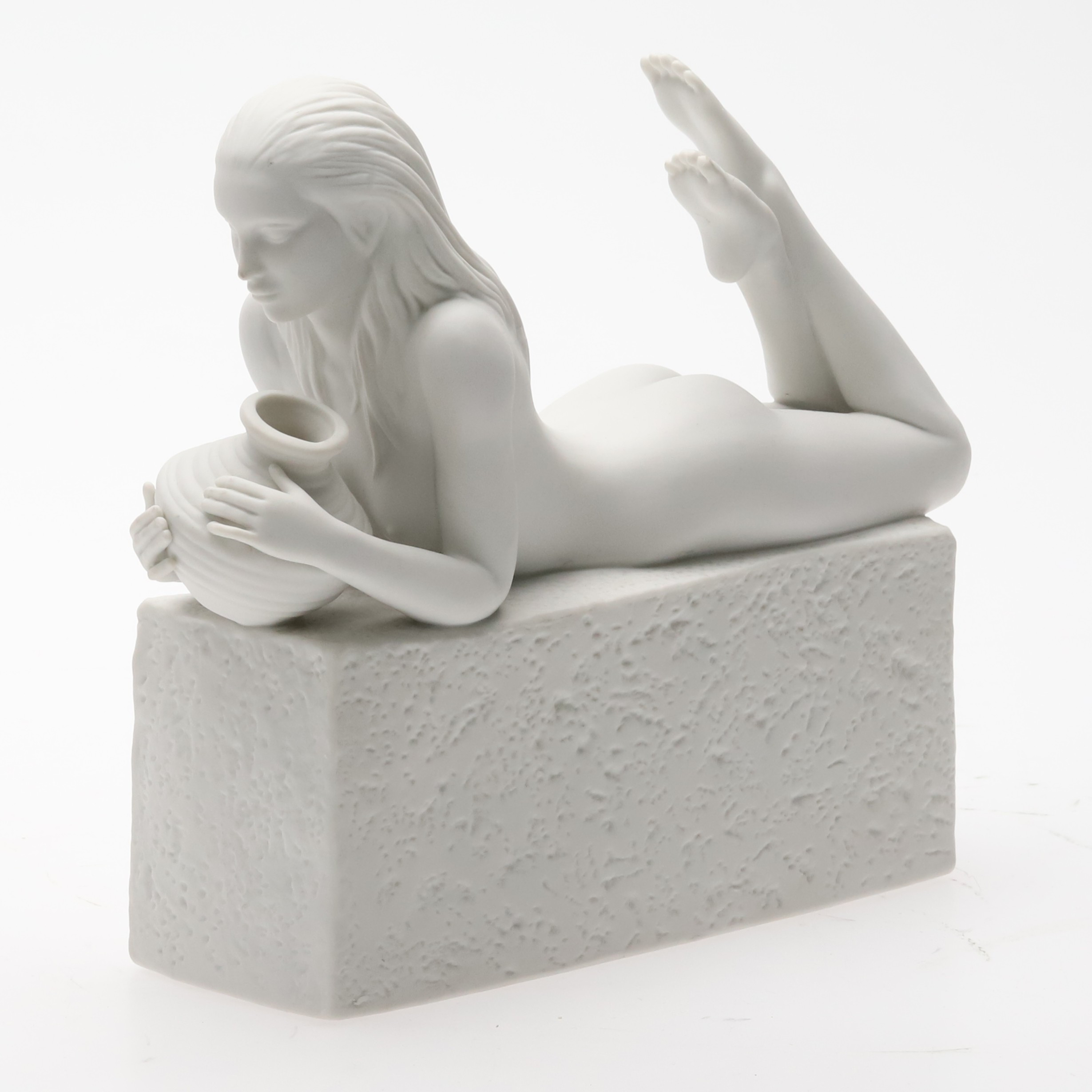 CHRISTEL MARROT. FIGURIN. "AQUARIUS" ur Zodiakserien, parian, Royal Copenhagen.