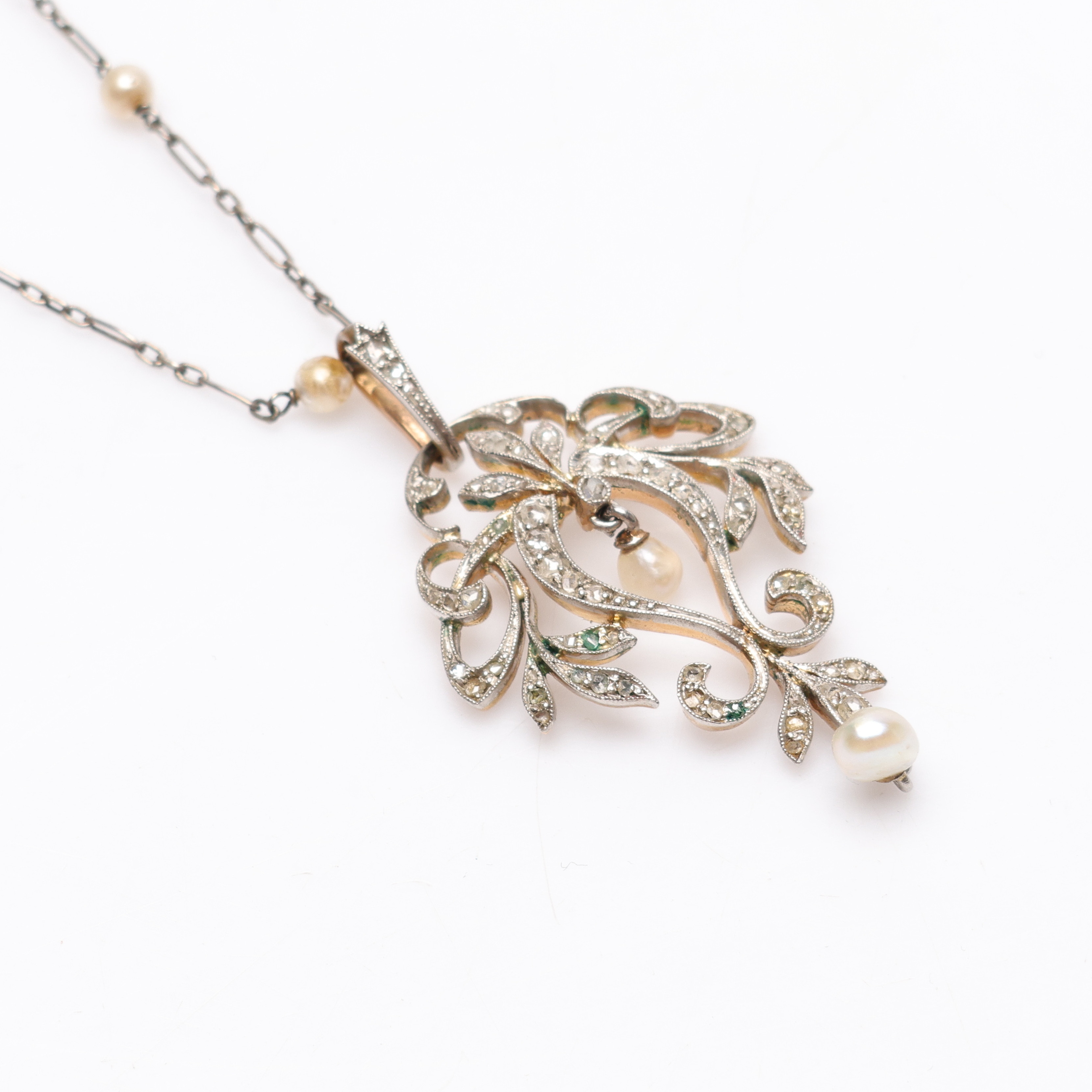 COLLIER, guld och silver, art nouveau, rosenslipade diamanter, troligen Frankrike, 1910/20-tal.
