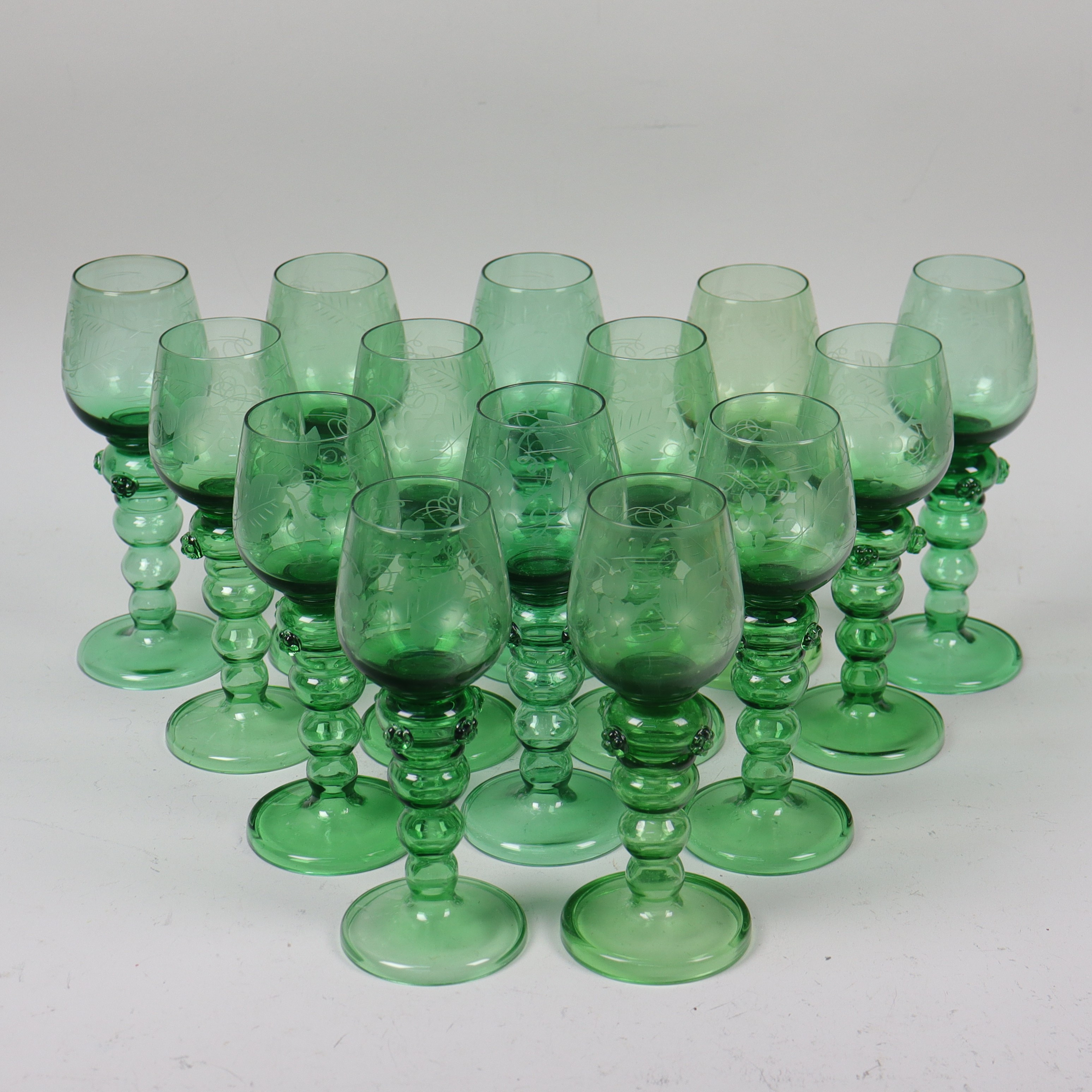 VINREMMARE, Trelleborgs Glasbruk, 1900-talets första hälft, 14 st.