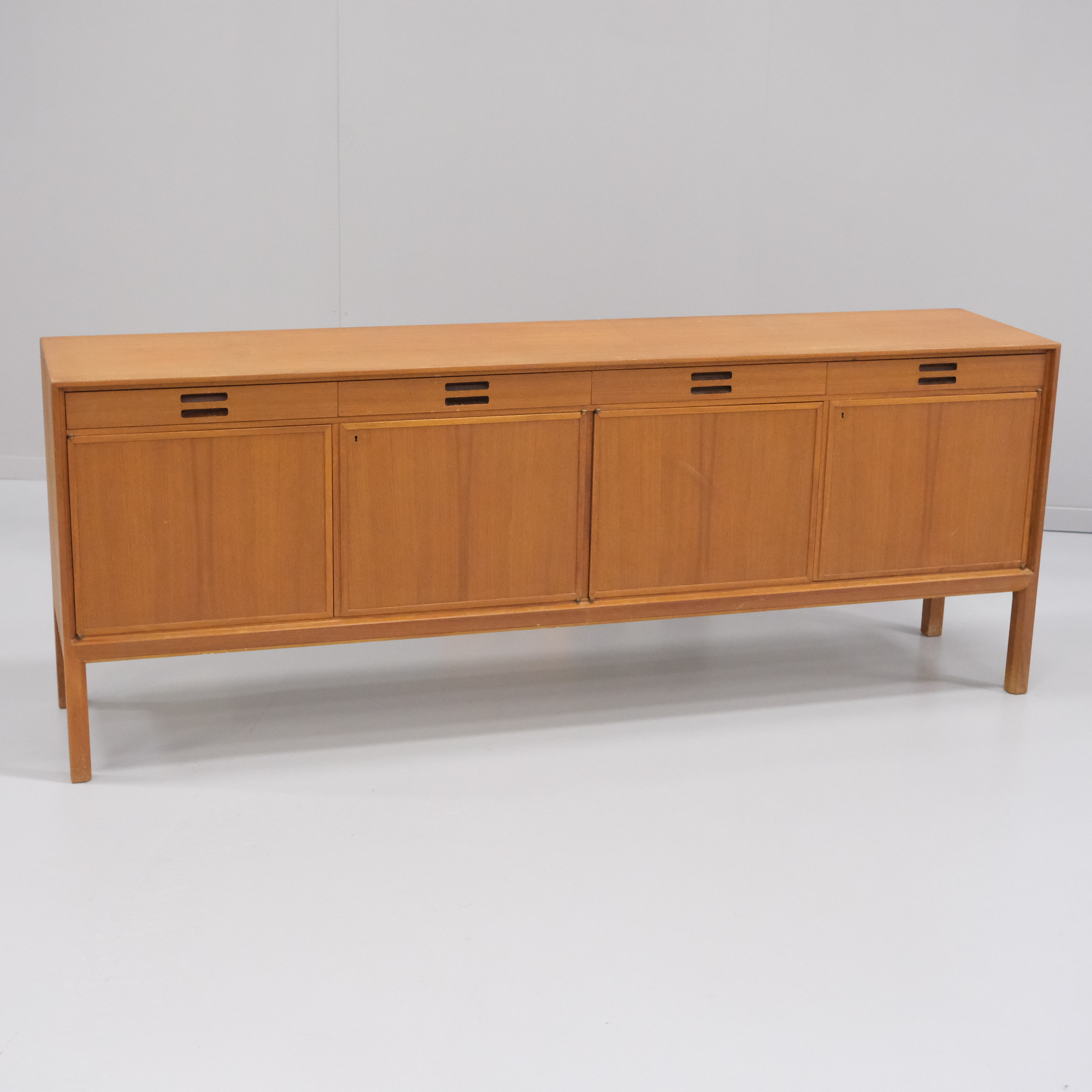 BERTIL FRIDHAGEN. SIDEBOARD, "DINETT", TEAK, BODAFORS, 1960-TAL.