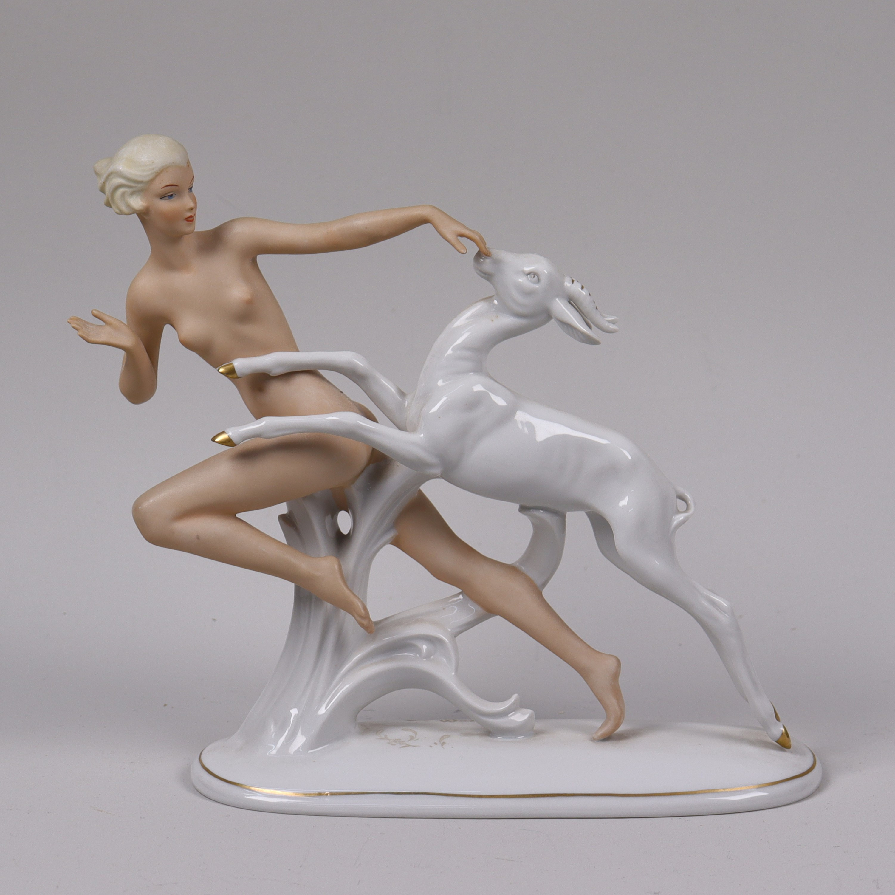 FIGURIN, Schaubach Kunst, Tyskland, art deco,kvinnomodell med hjort.