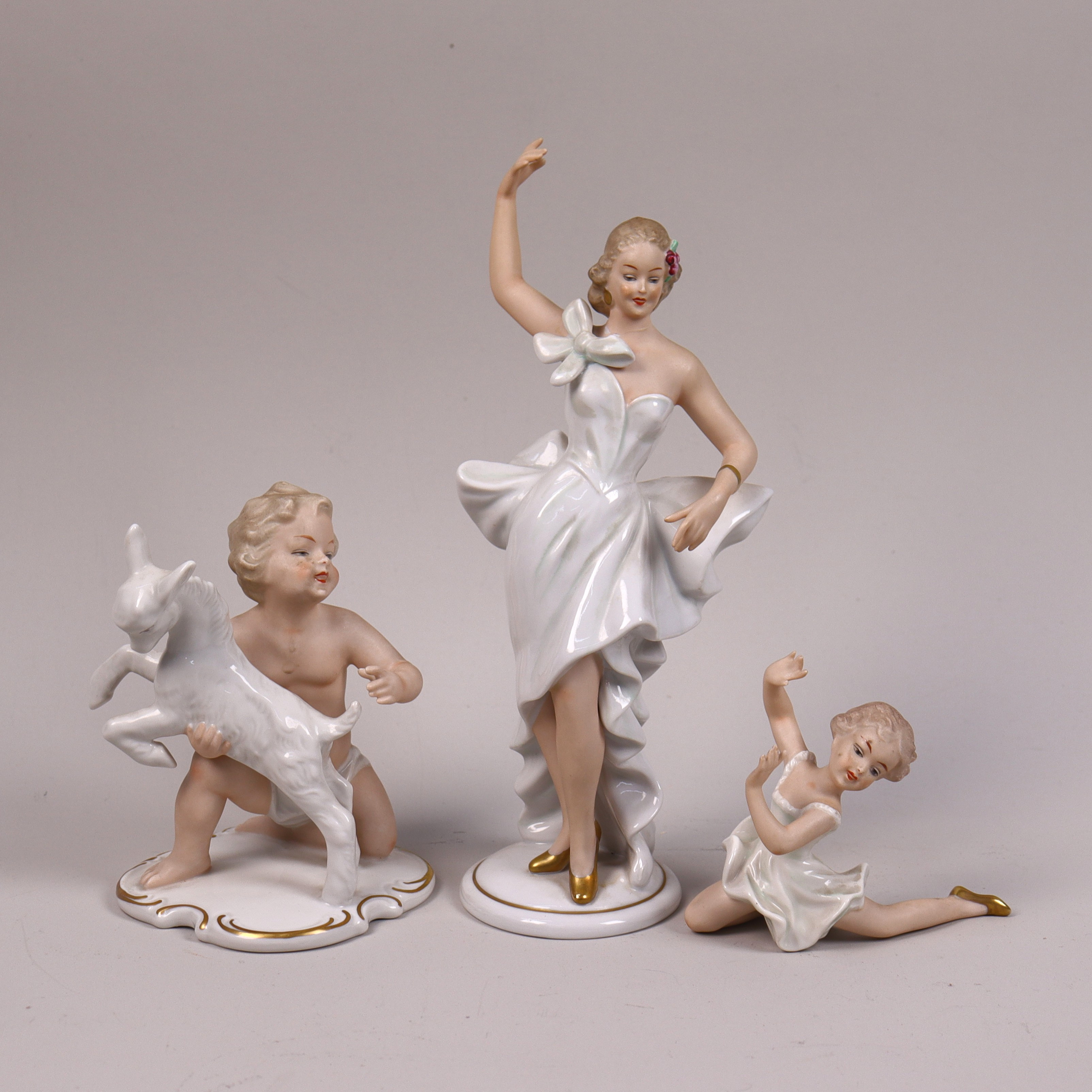 FIGURINER, Wallendorf, Tyskland, dansöser mm, 3 st.