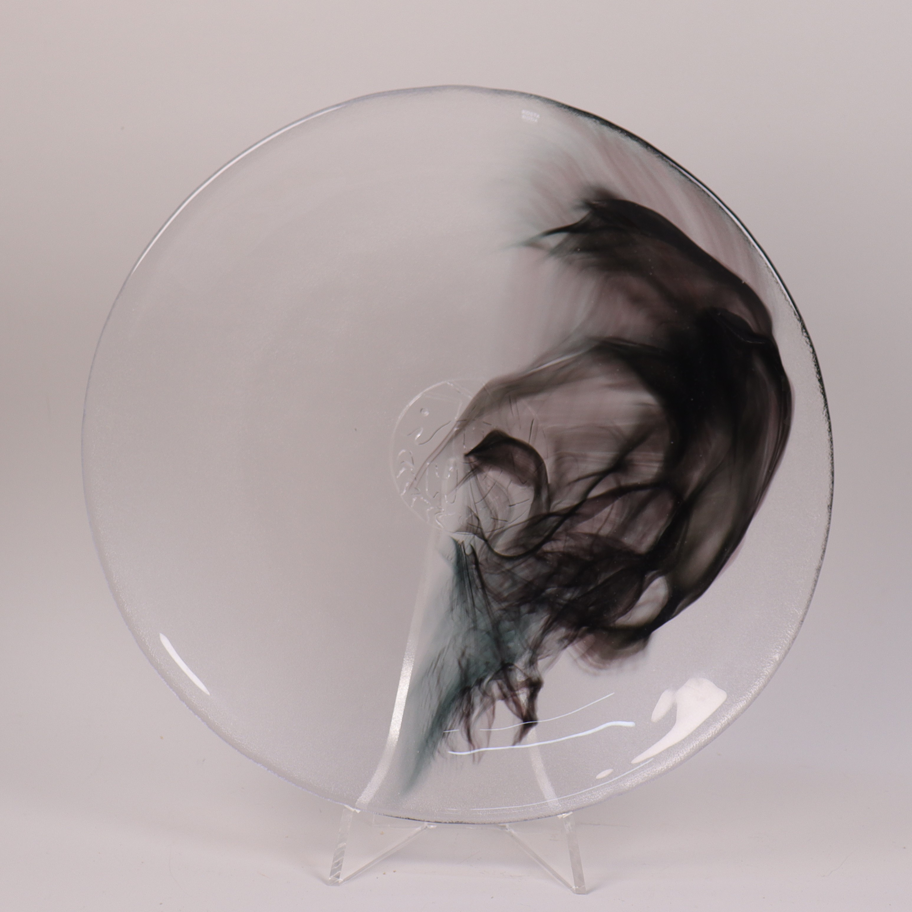 ULRICA HYDMAN-VALLIEN. "Mine", stort fat i glas, Kosta Boda.
