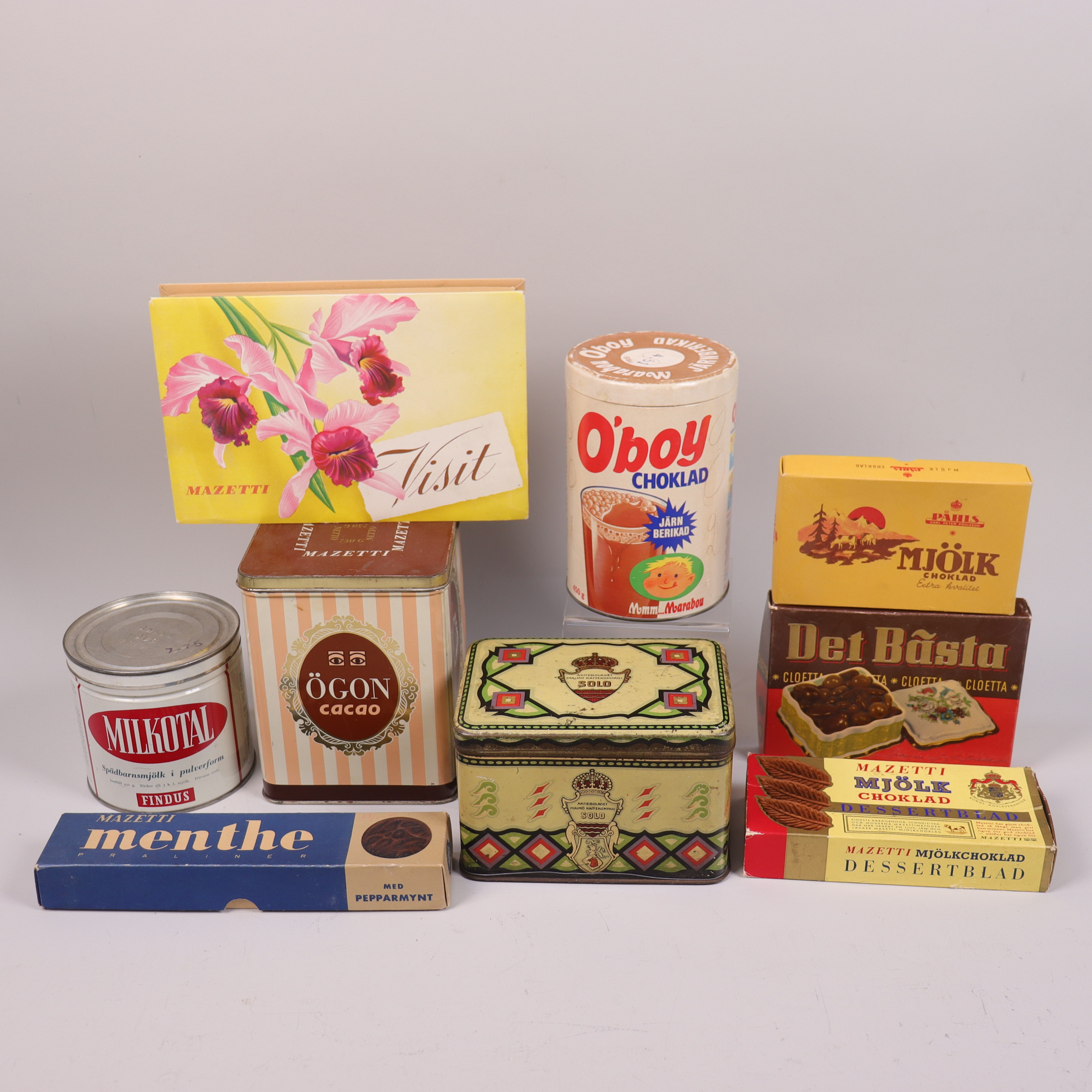 PLÅTBURKAR OCH PAPPASKAR, Mazetti, Cloetta, Oboy, Solo Kaffe, Påhls och Findus, 9 delar.