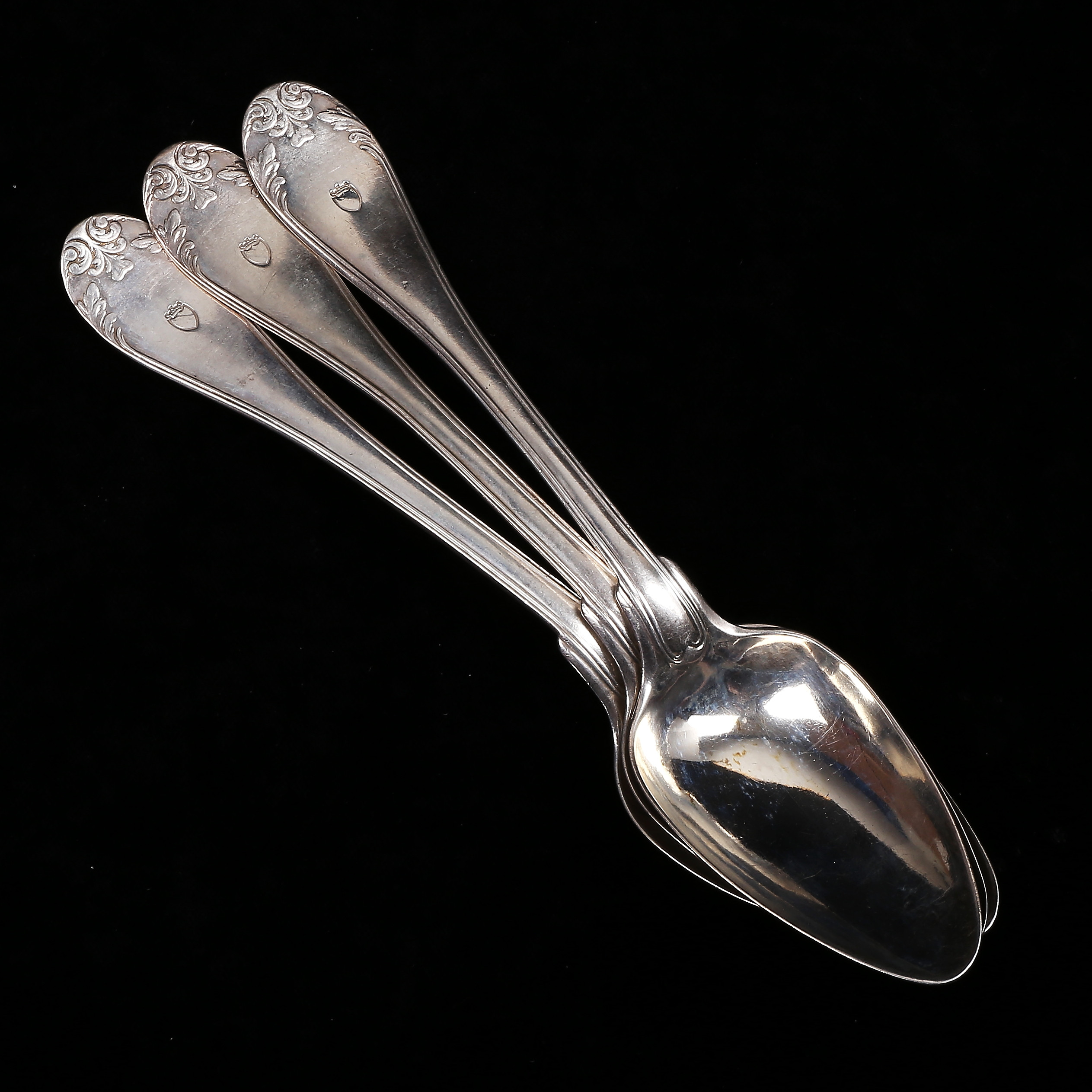 SKEDAR, 3 st, silver, "Gammal Fransk", Adolf Zethelius, Stockholm 1815, vikt 211 gram.