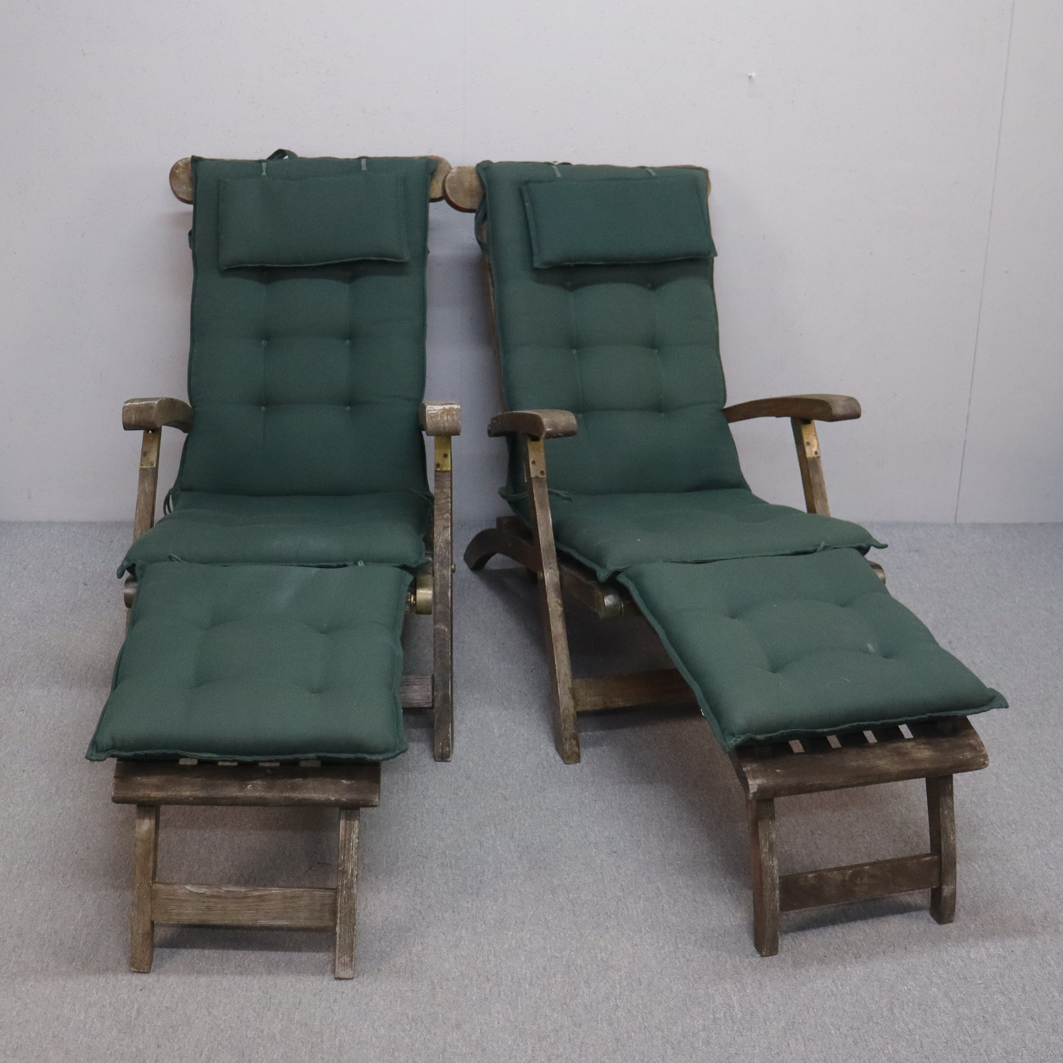 DÄCKSSTOLAR, Jutlandia, teak med dynor, 1 par.