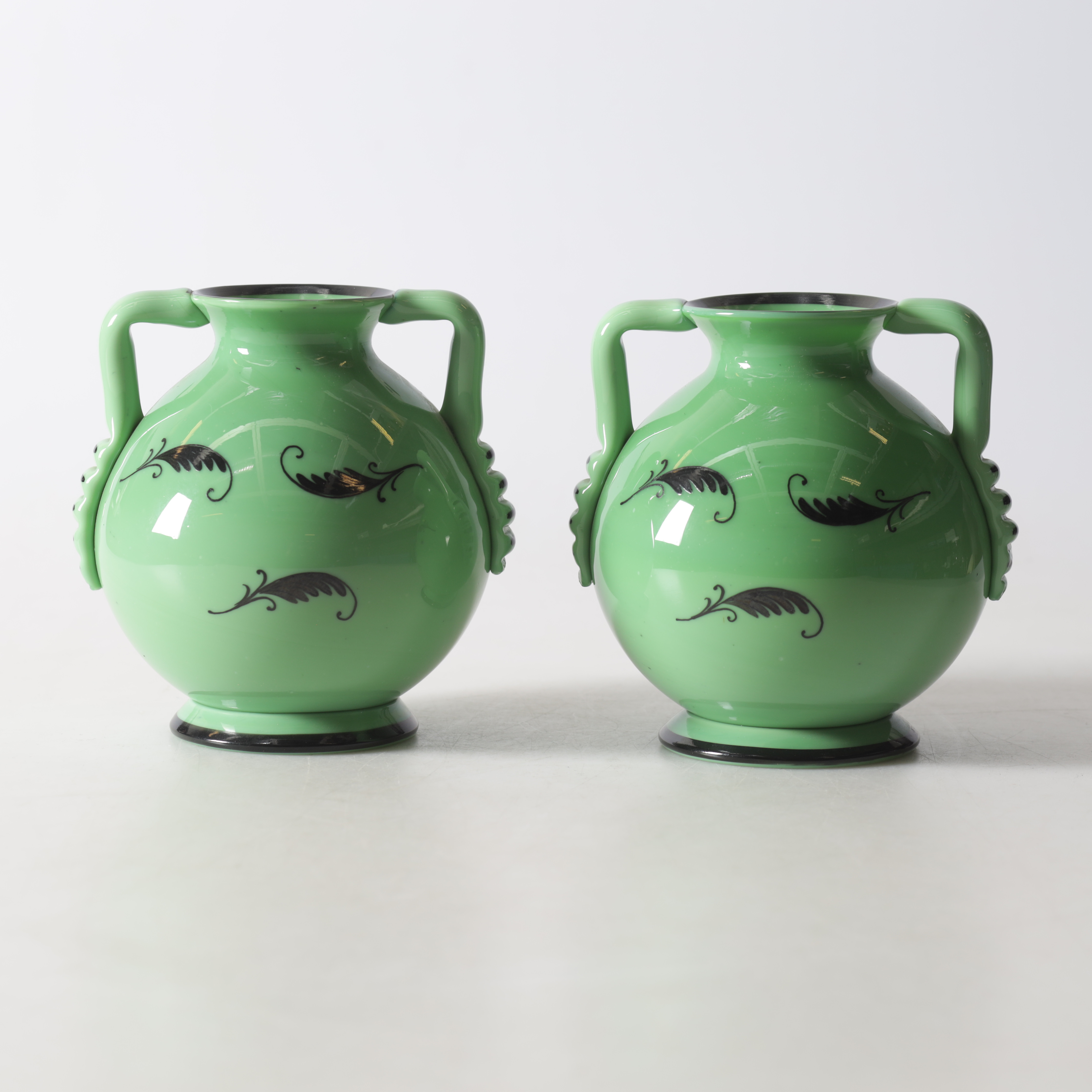 VASER, ett par, glas, Art deco, 1900-tal.