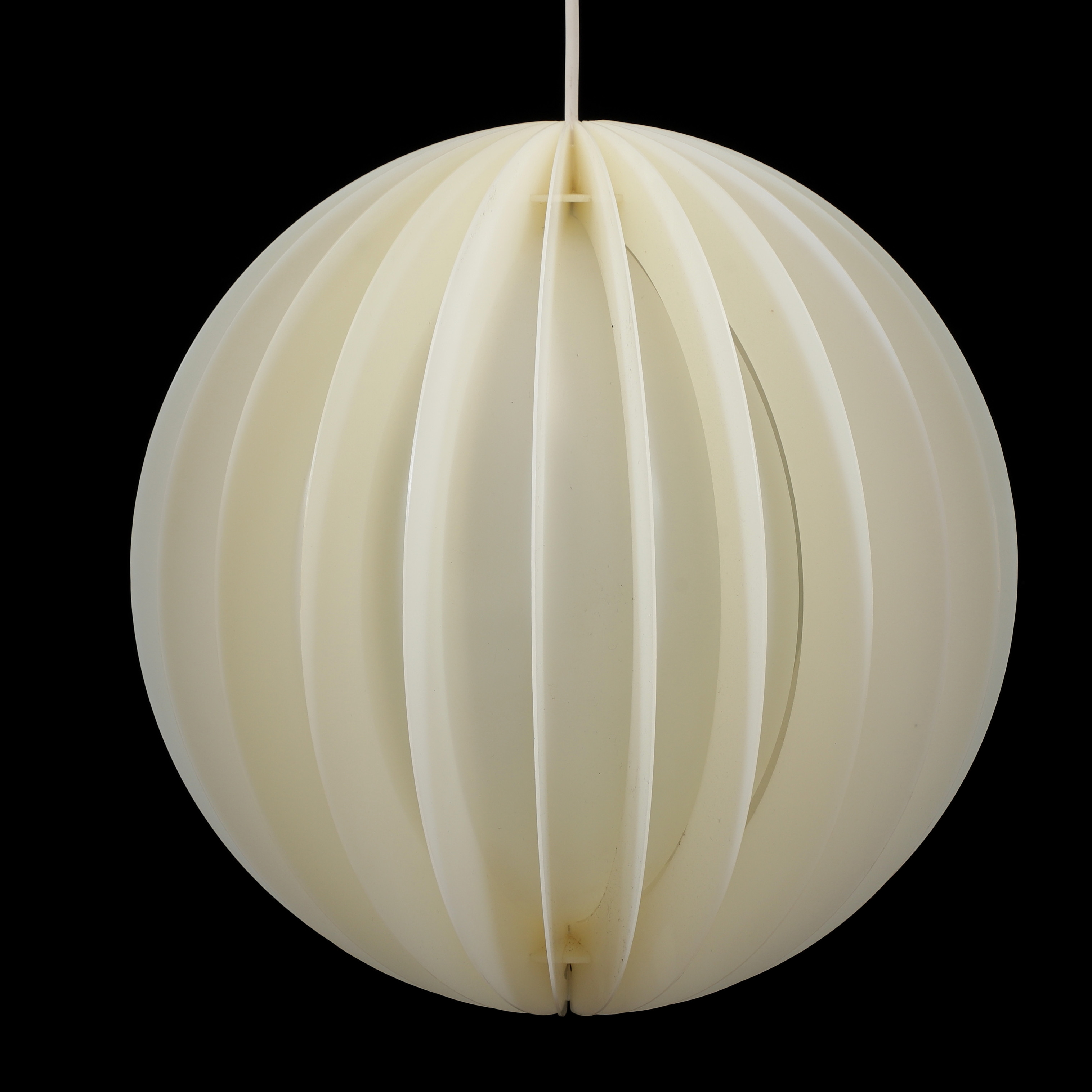 BENT BOYSEN. Taklampa, "Cirkel", plast, Ikea, 1979.