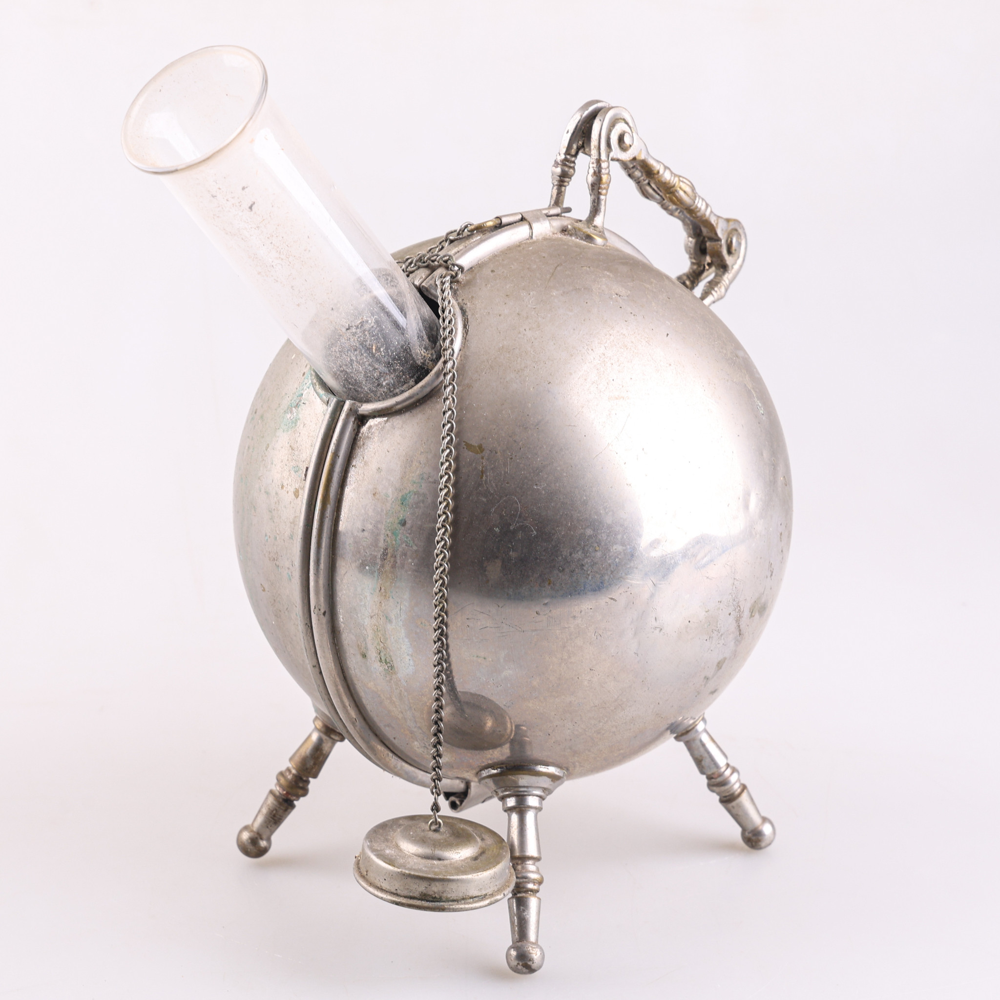 KAFFEPUMPA, vitmetall, 1900-talets första hälft.