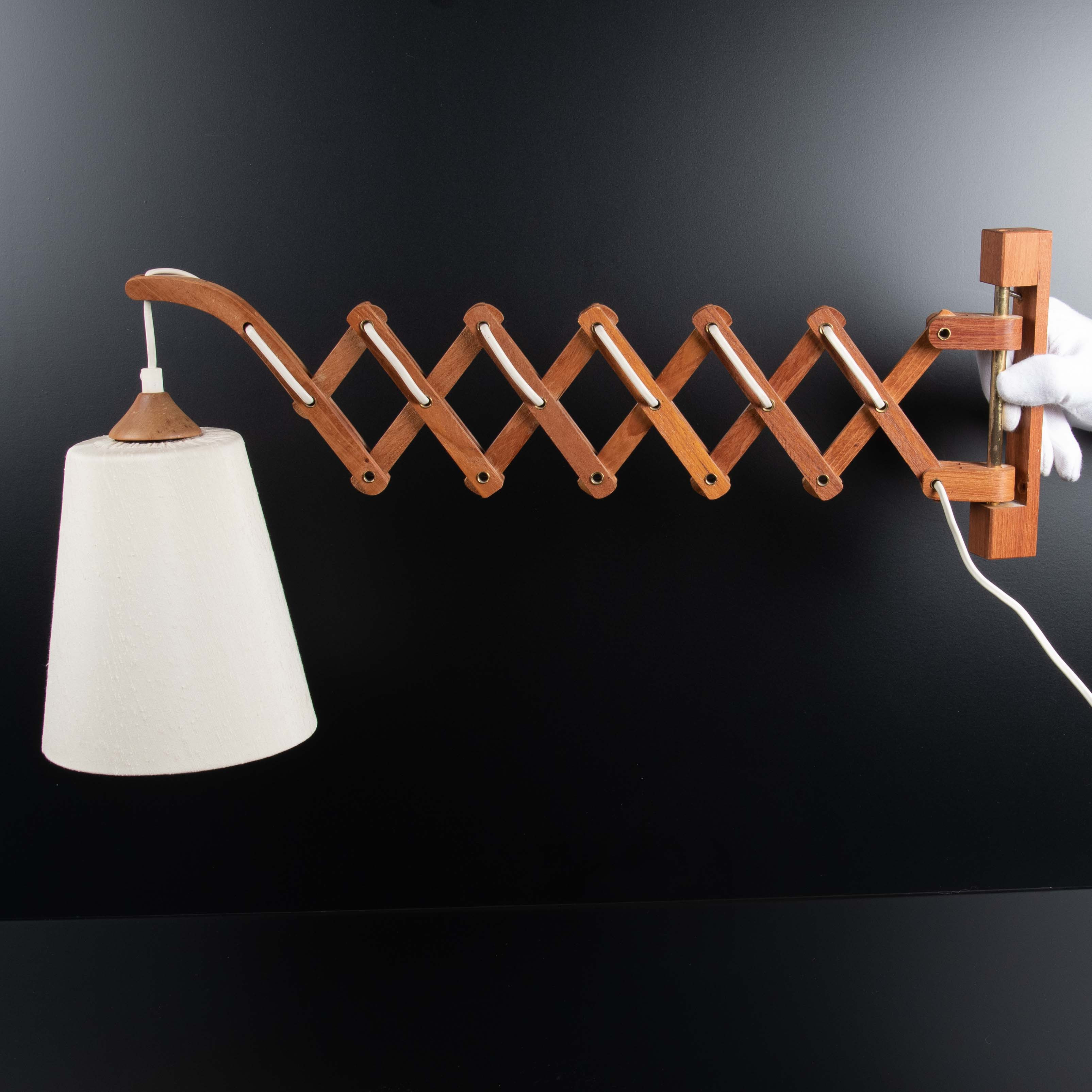 SAXLAMPA, TEAK 50-60-TAL.