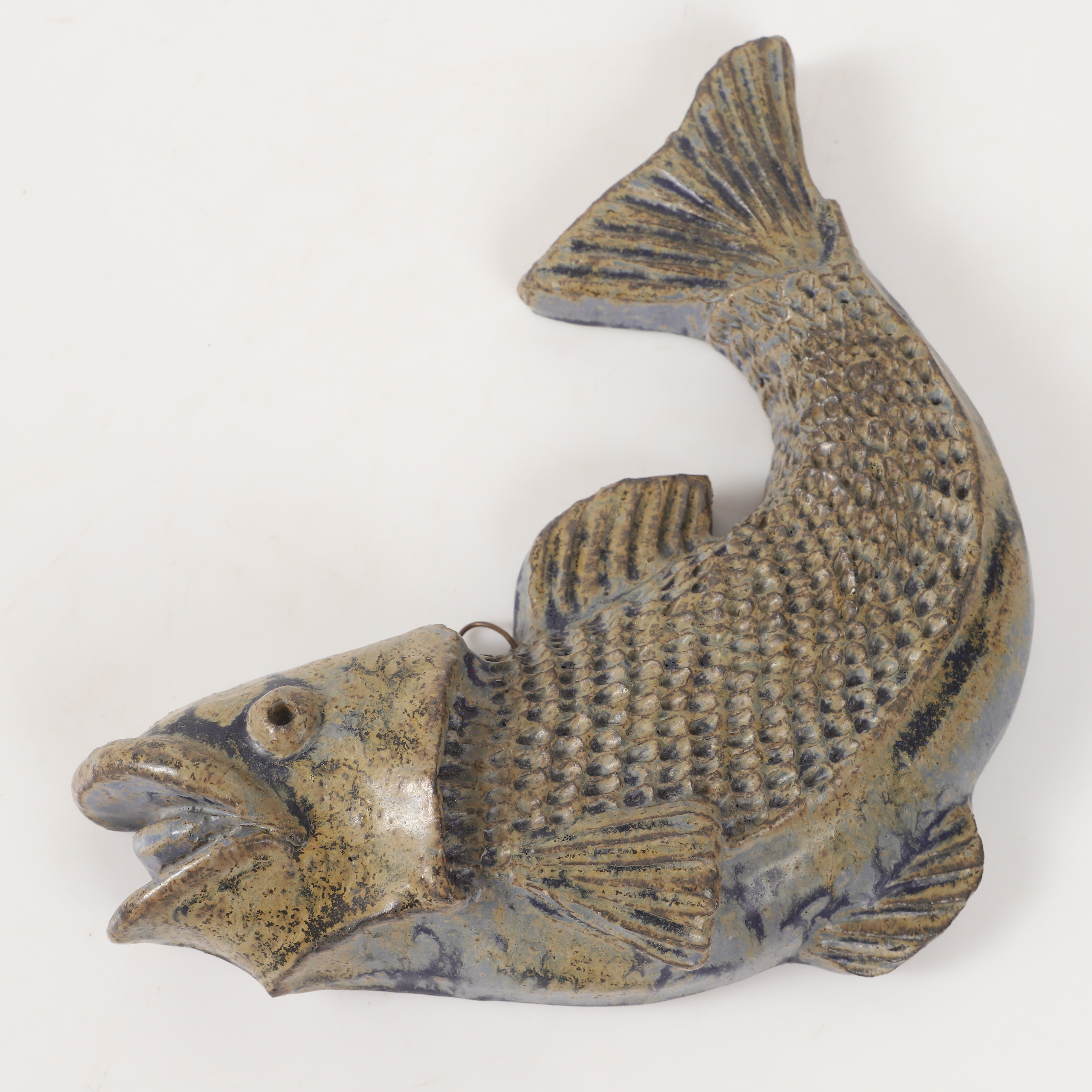 KLAS-GÖRAN KLAESSON. Skulptur, fisk, keramik, signerad.
