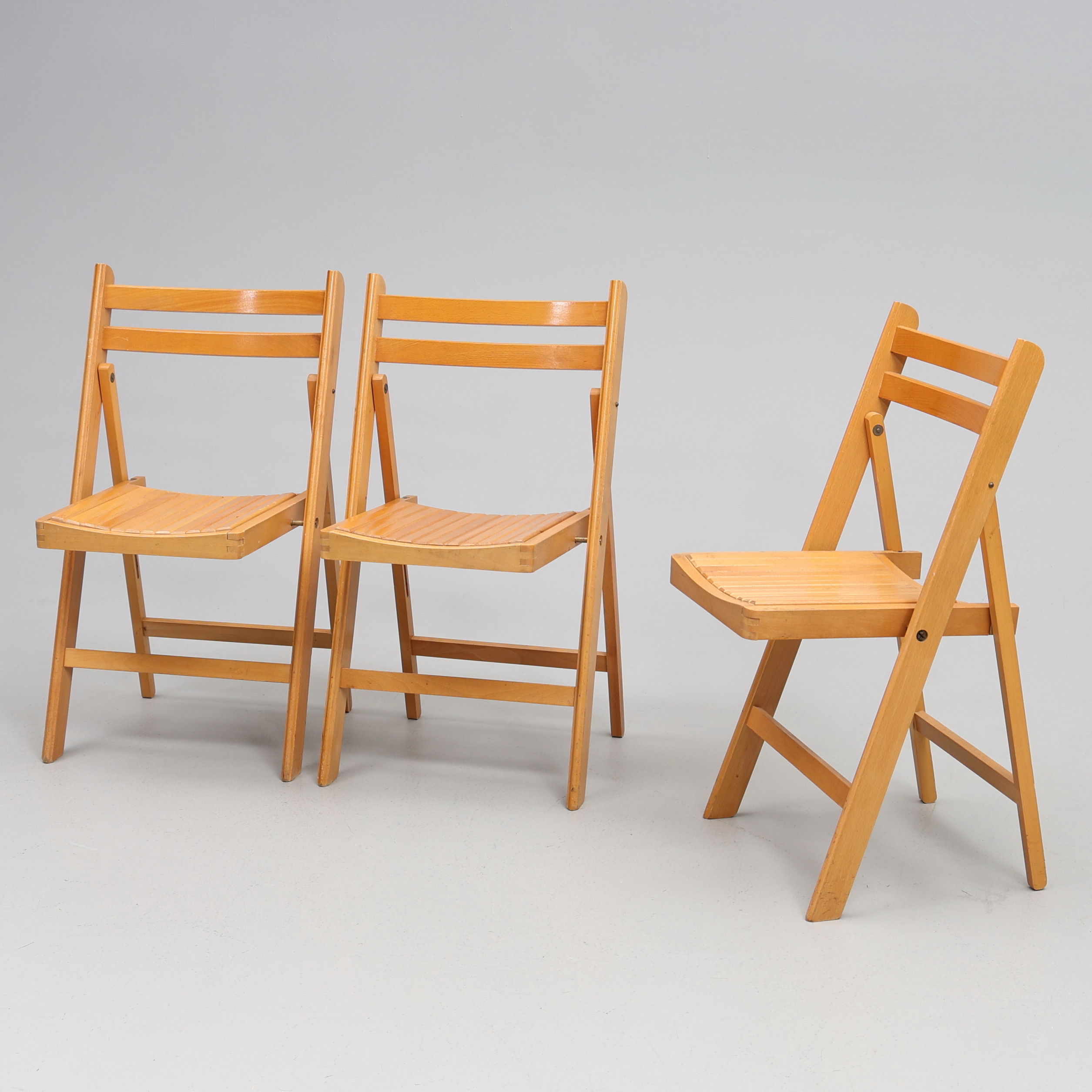 KLAPPSTOLAR. 3 st, 1900-tal.
