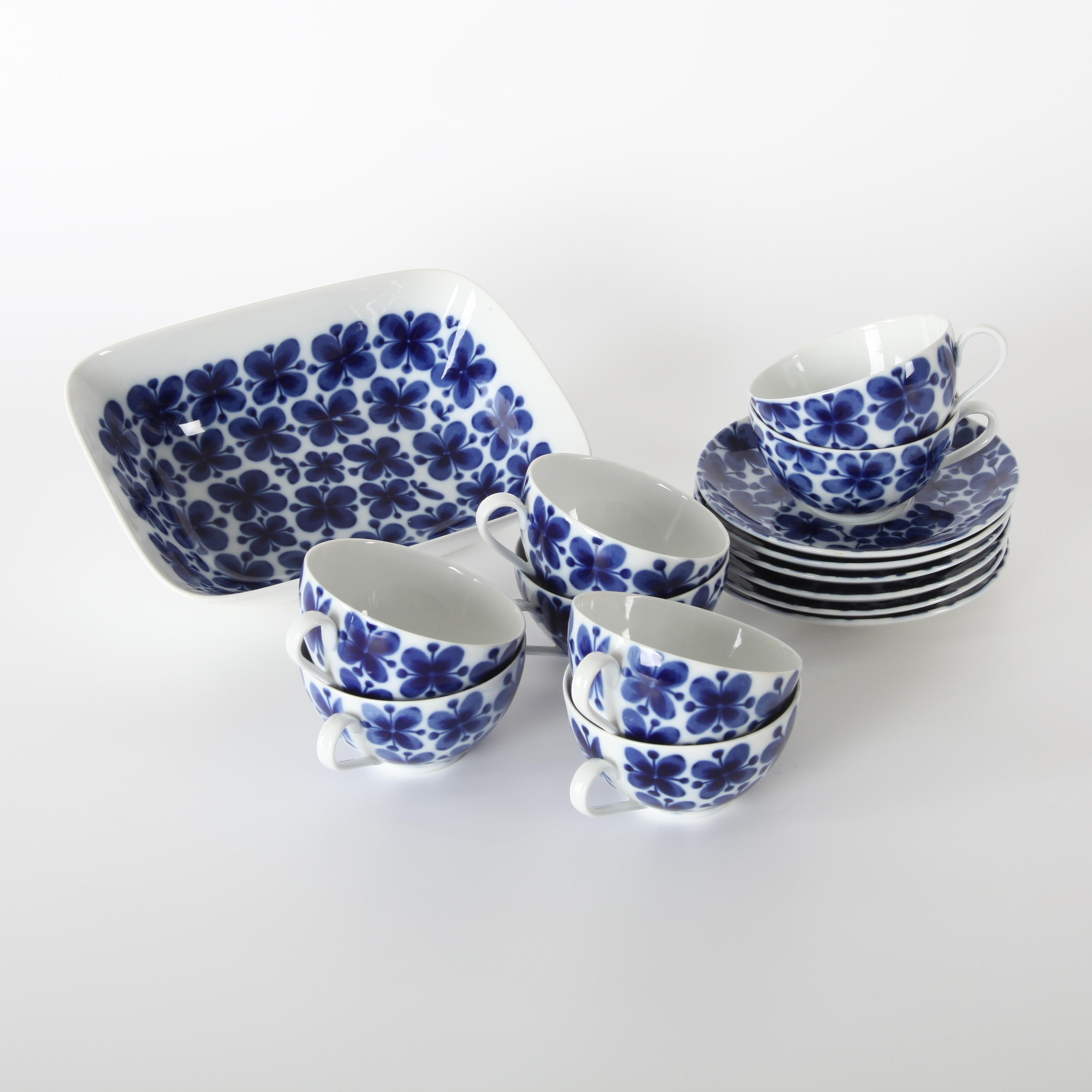 MARIANNE WESTMAN. 1928-2007. Kaffeservis och skål, 15 delar, "Mon Amie", Rörstrand.