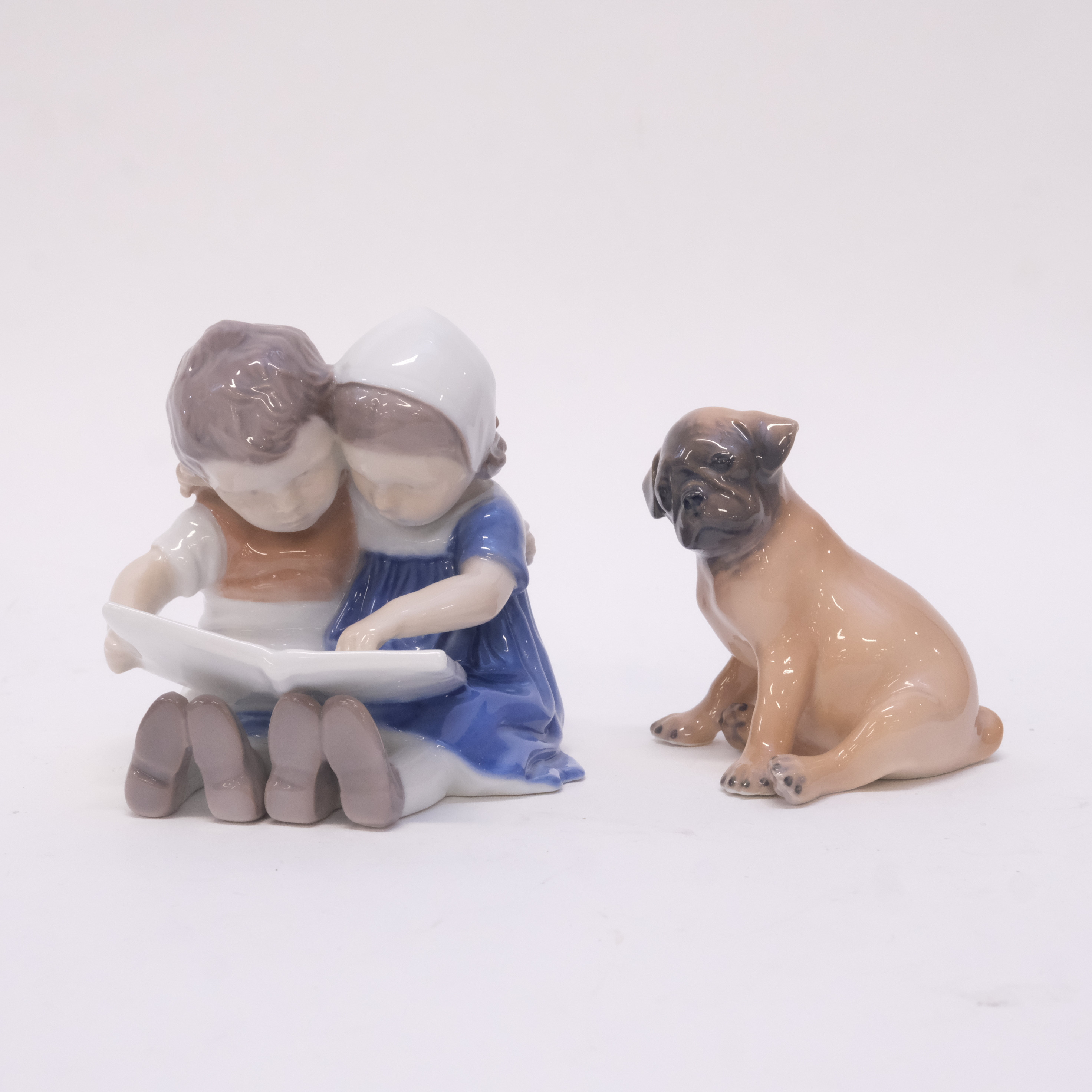 TVÅ FIGURINER, ROYAL COPENHAGEN OCH BING & GRÖNDAHL.