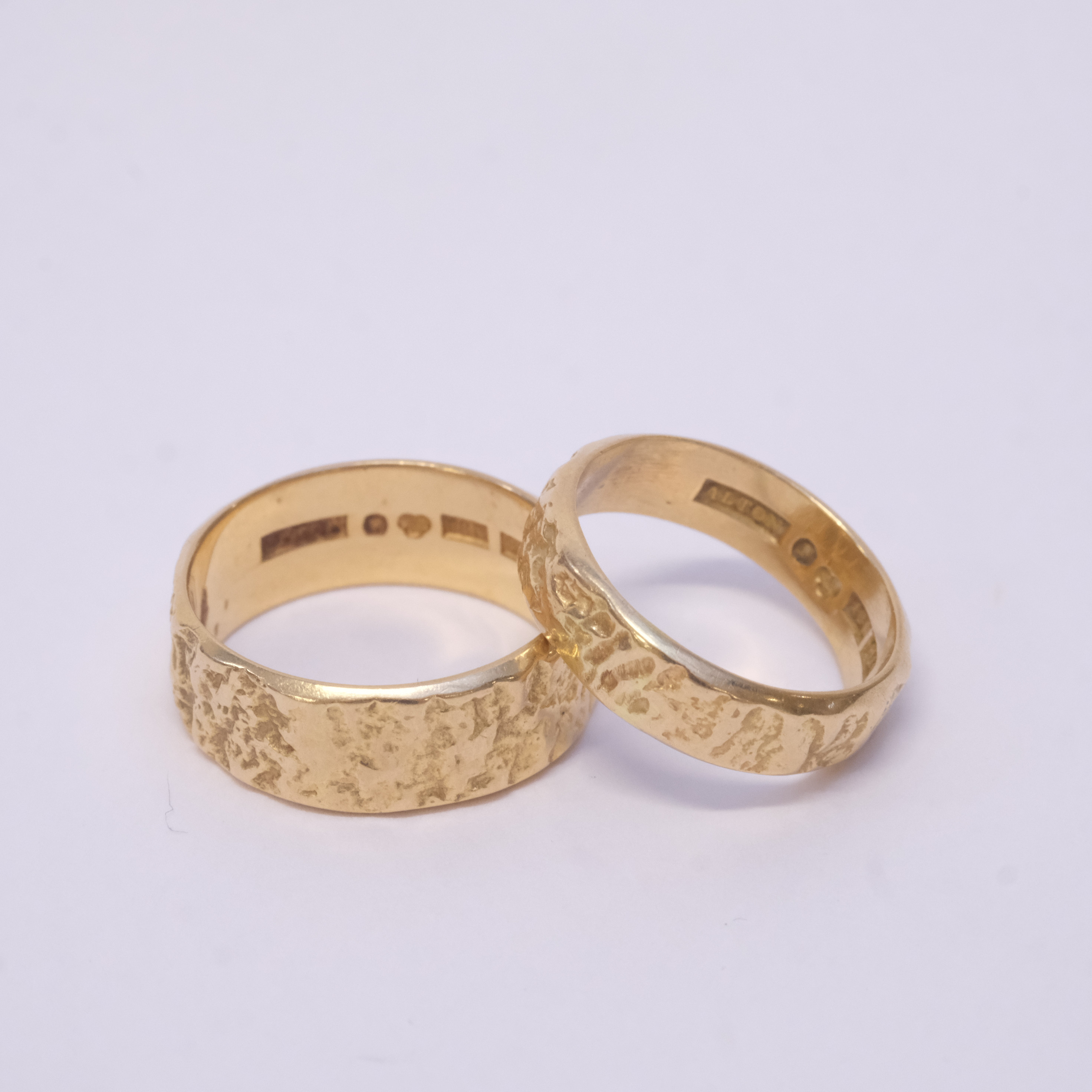 TVÅ RINGAR, 18K GULD, ALTON.