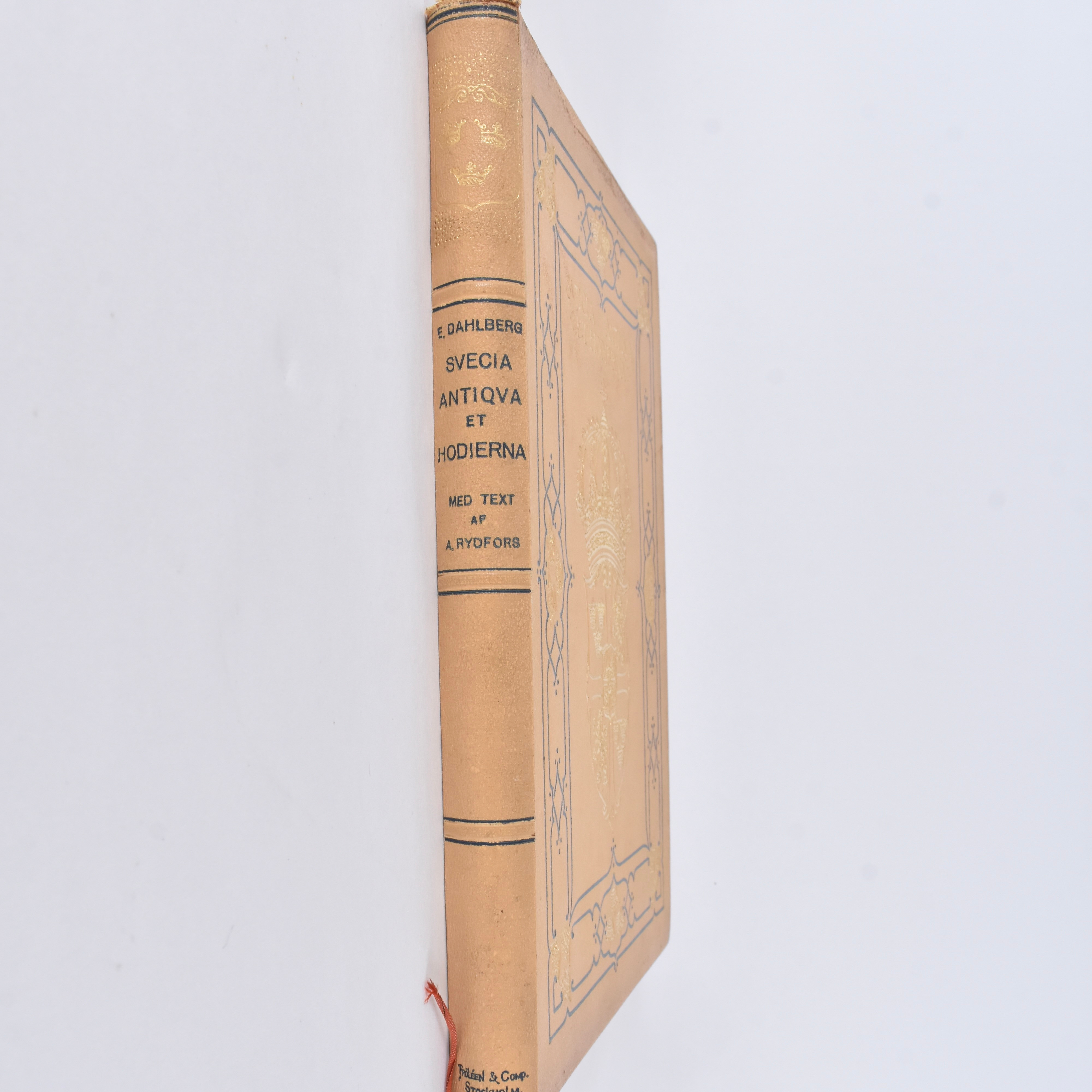 BOK, Svecia Antiqua et Hodierna. Sverige i forntid och nutid, Nationalupplaga, Stockholm 1910.