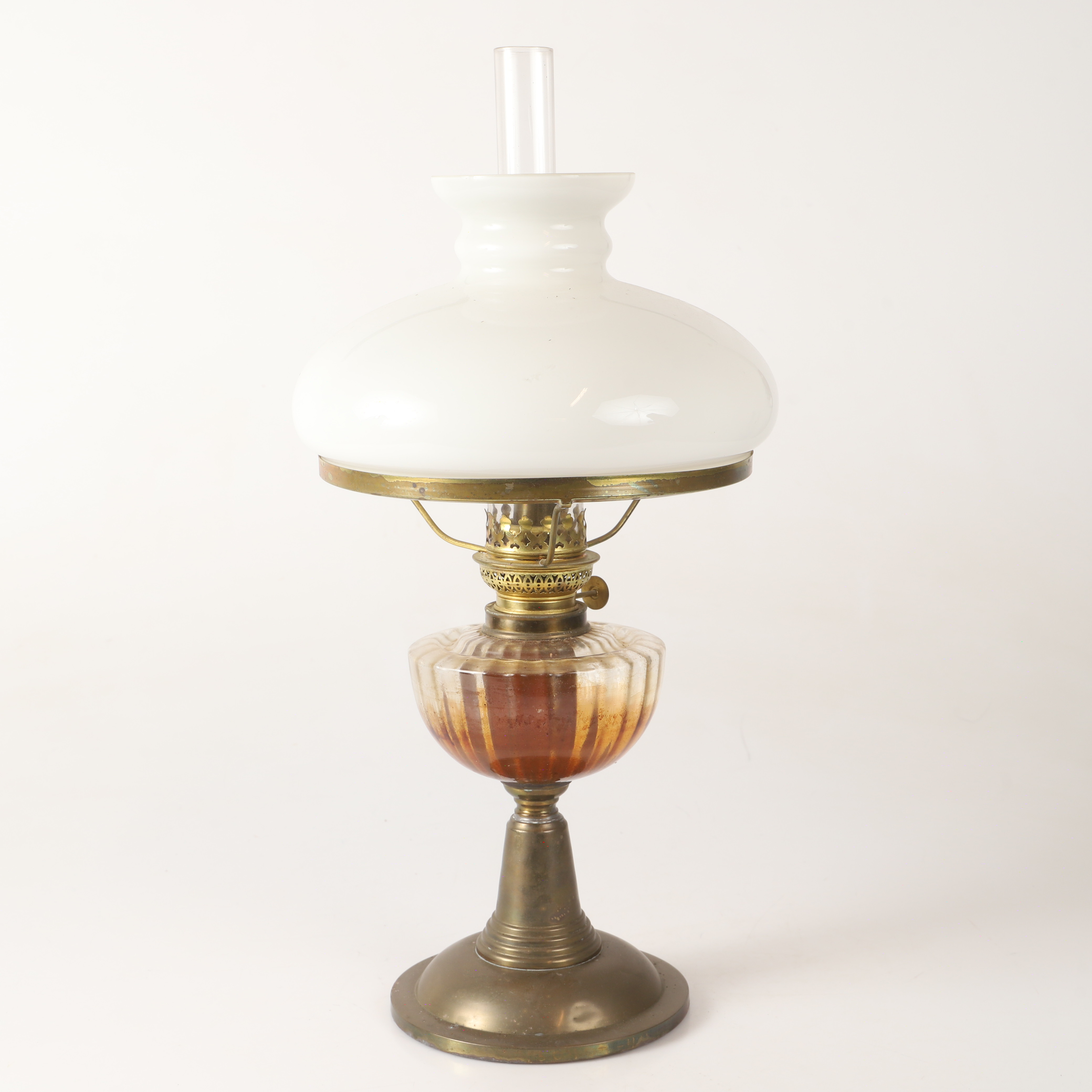 BORDSFOTOGENLAMPA, glas/mässing, 1900-tal.