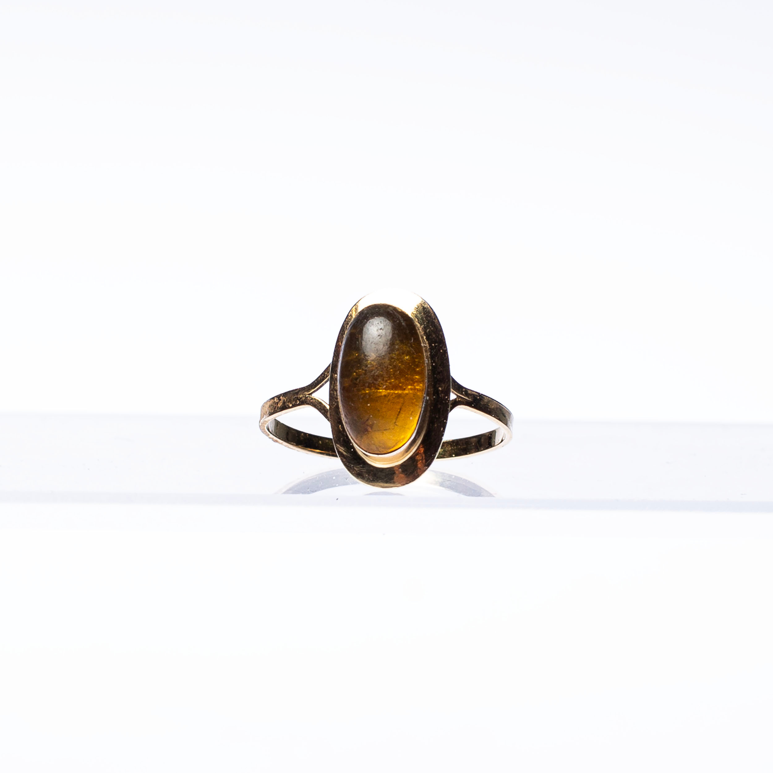 RING, med sten, 14k guld ca 1.95g.