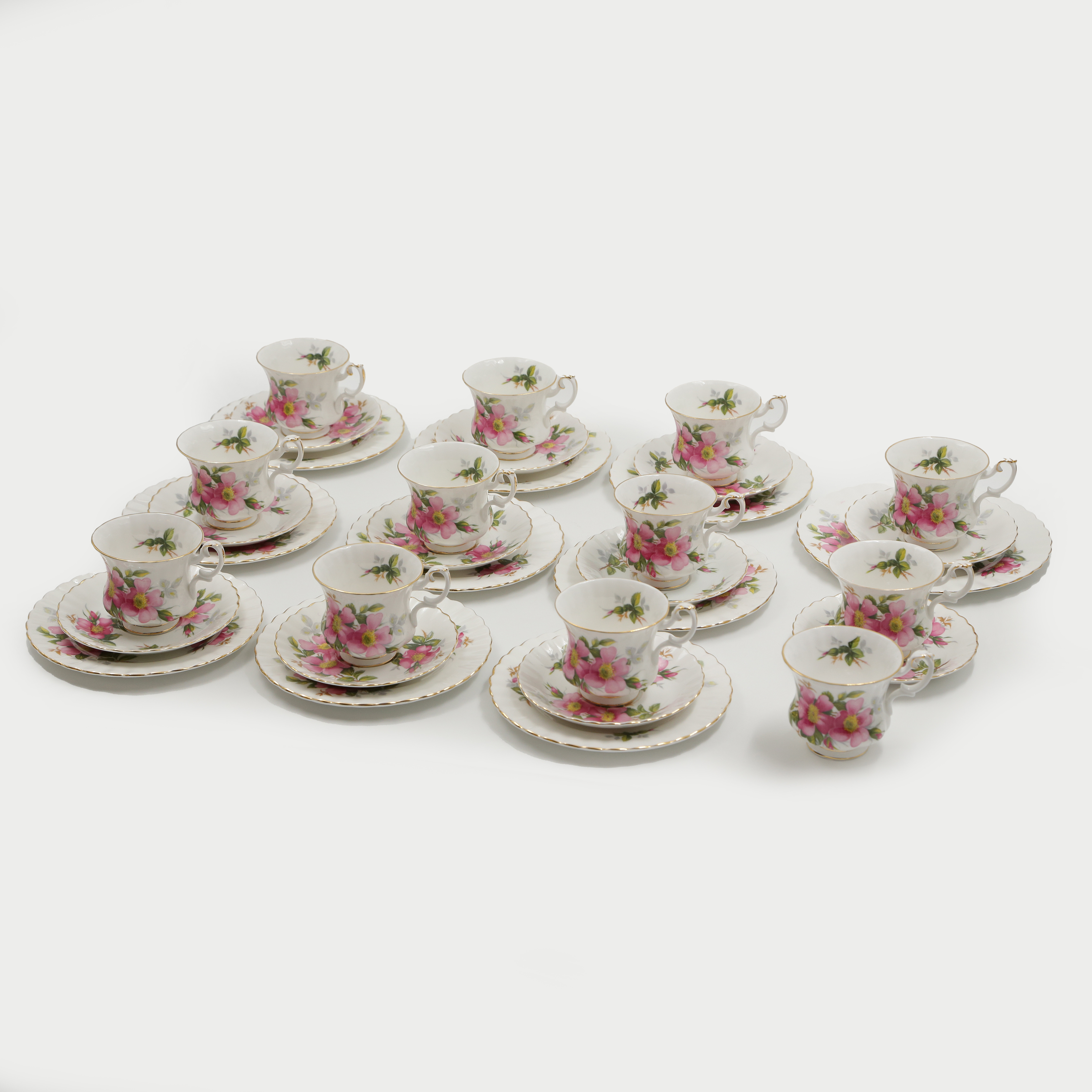 KAFFESERVISDELAR "PRAIRIE ROSE" ROYAL ALBERT, ENGLAND.