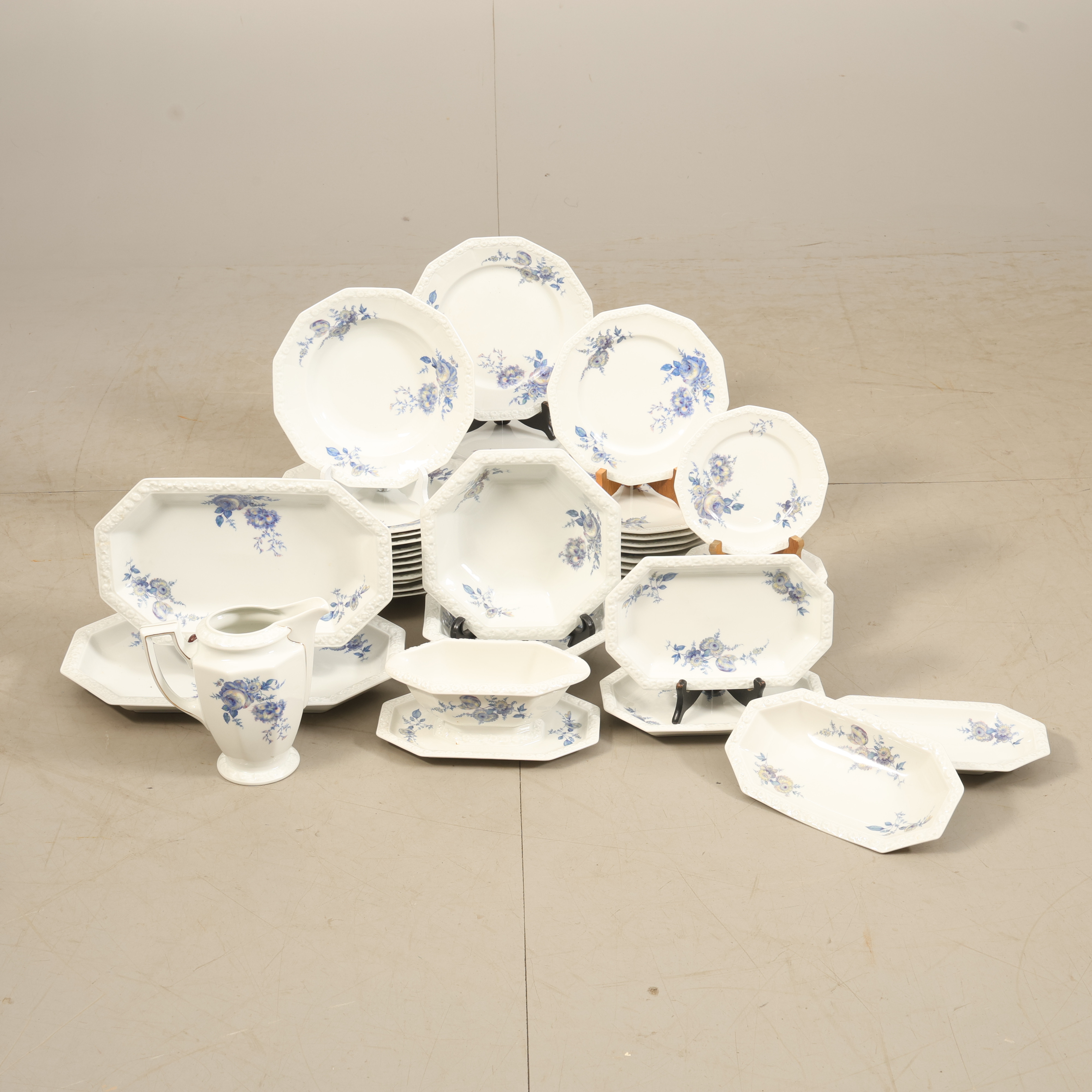 MATSERVIS, 57 delar, porslin, "Maria", Rosenthal Tyskland.