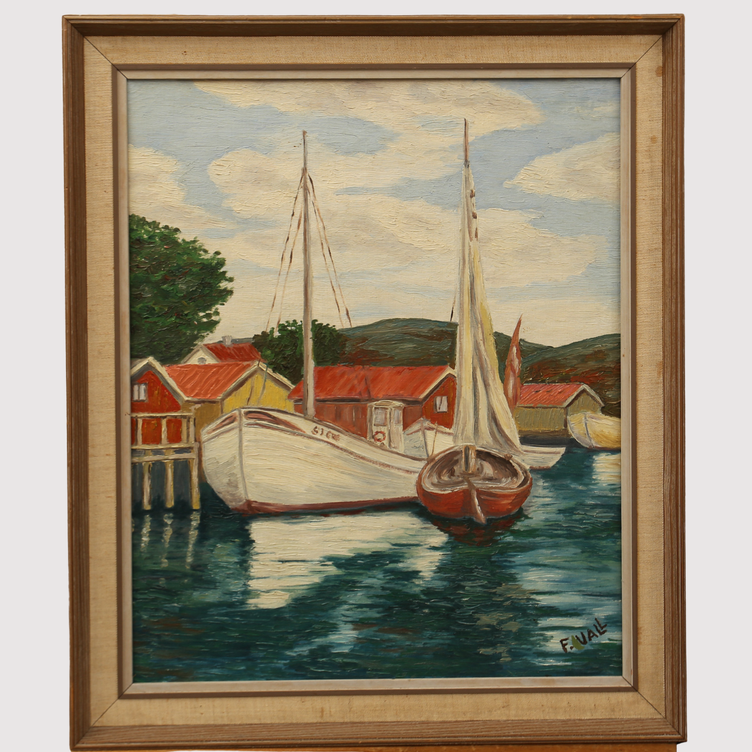 F. VALL, olja på duk, fiskebåt vid brygga, bymiljö. 1900-talets tredje fjärdedel.