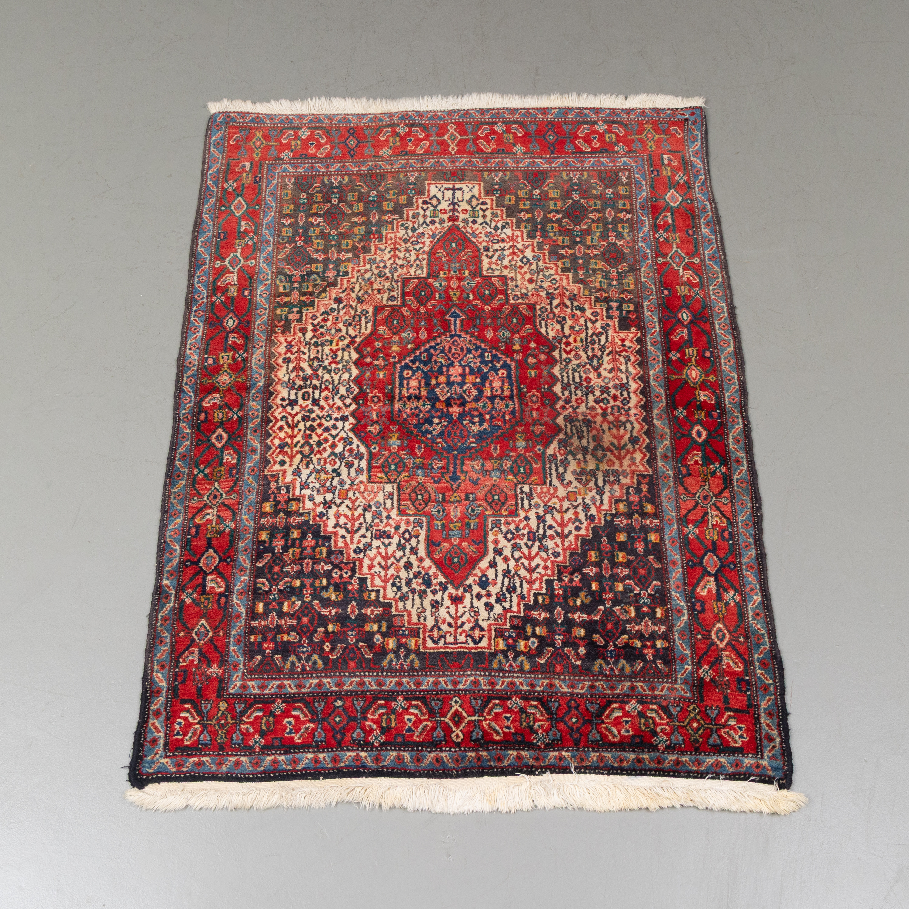 MATTA, orientalisk, mått 165x120 cm.