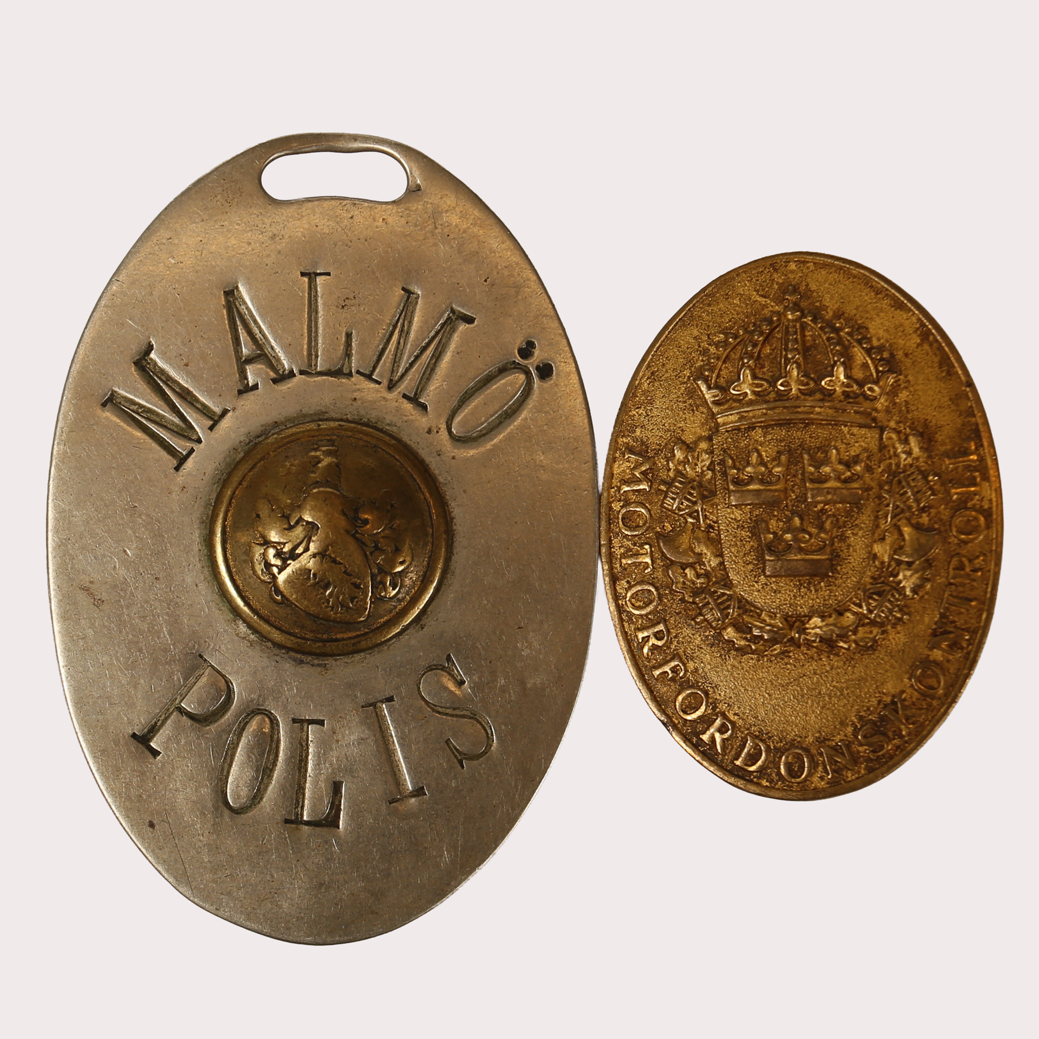 POLISBRICKOR, Malmö, 1910-1926, en m/1954 för motorfordonskontroll.