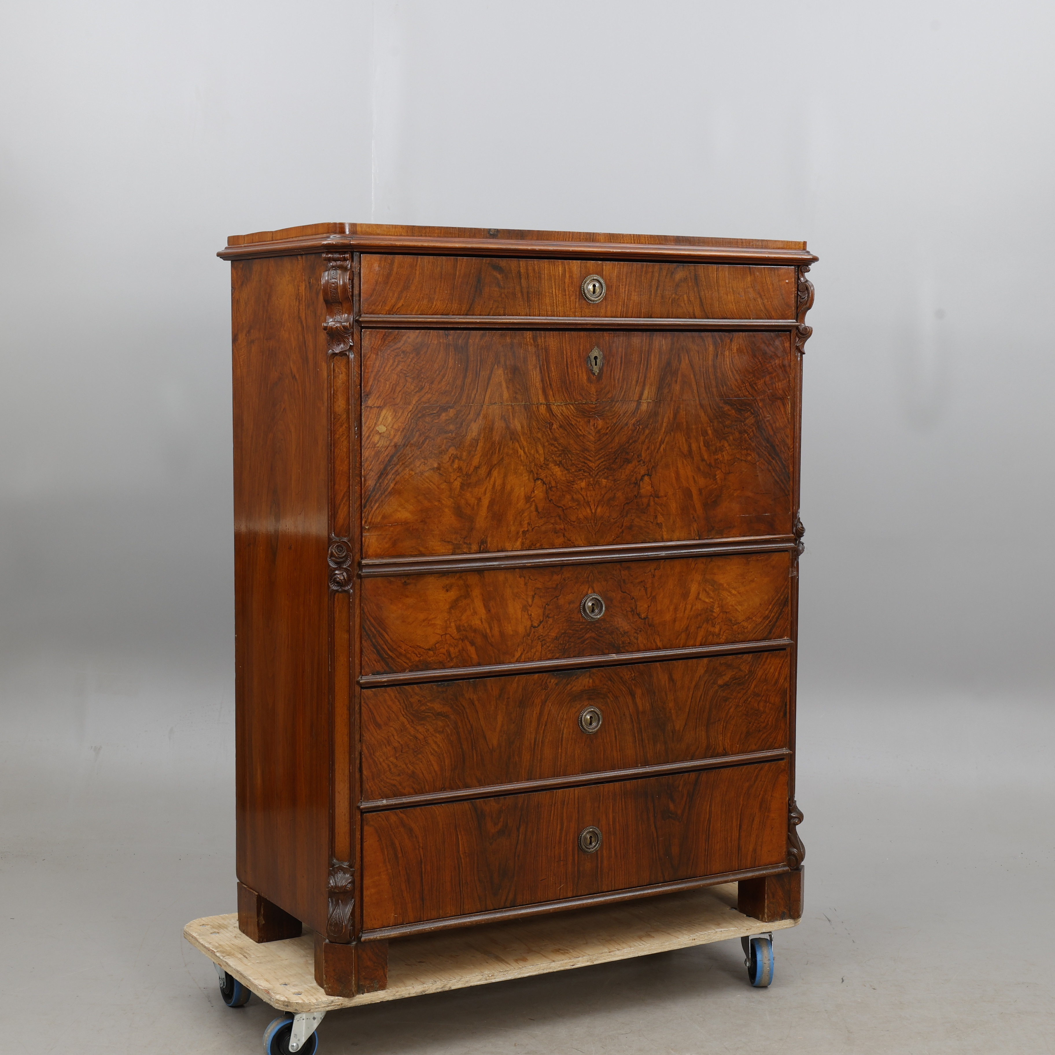 CHIFFONJE, nyrenässans, 18/1900-tal.