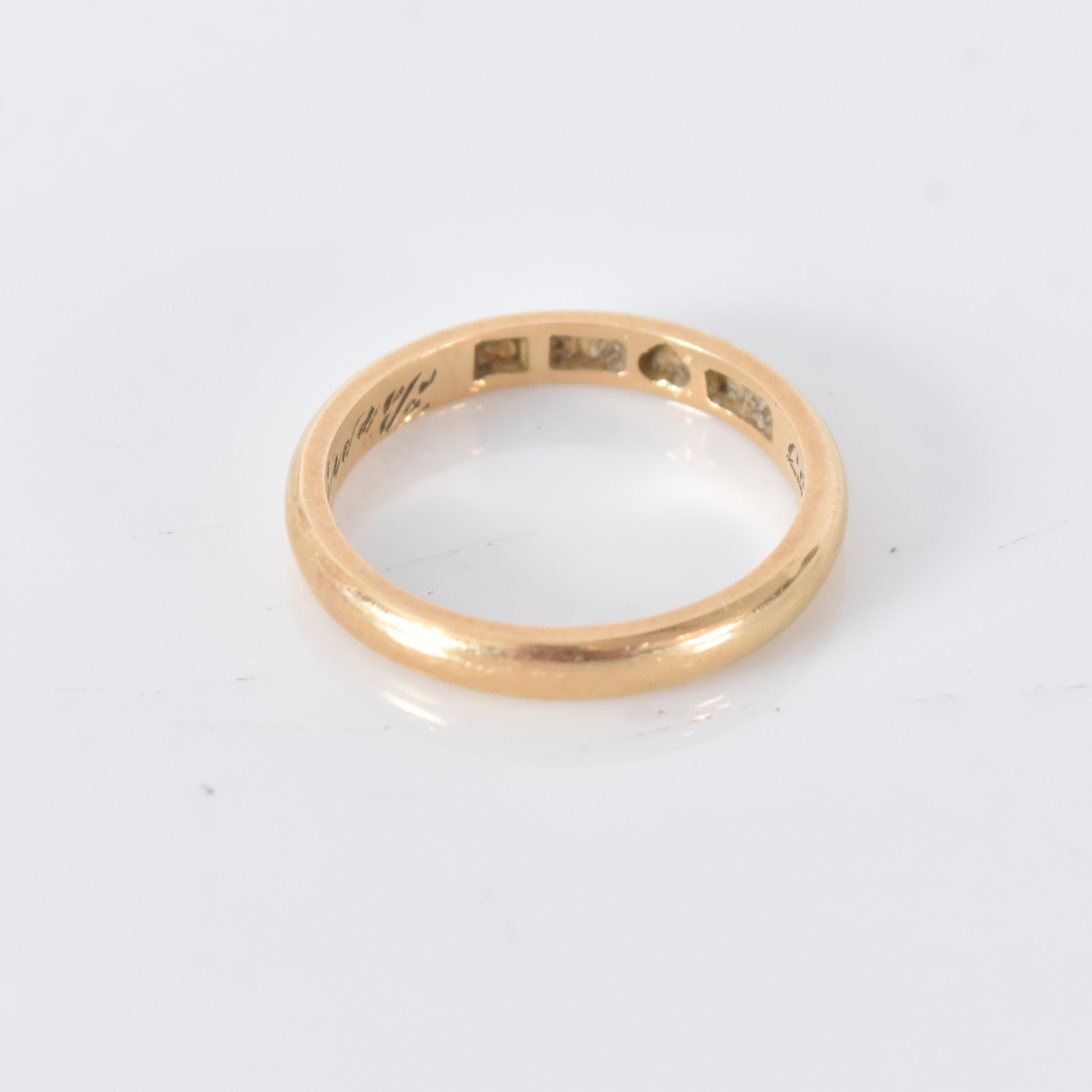RING, 18 karat rödguld.