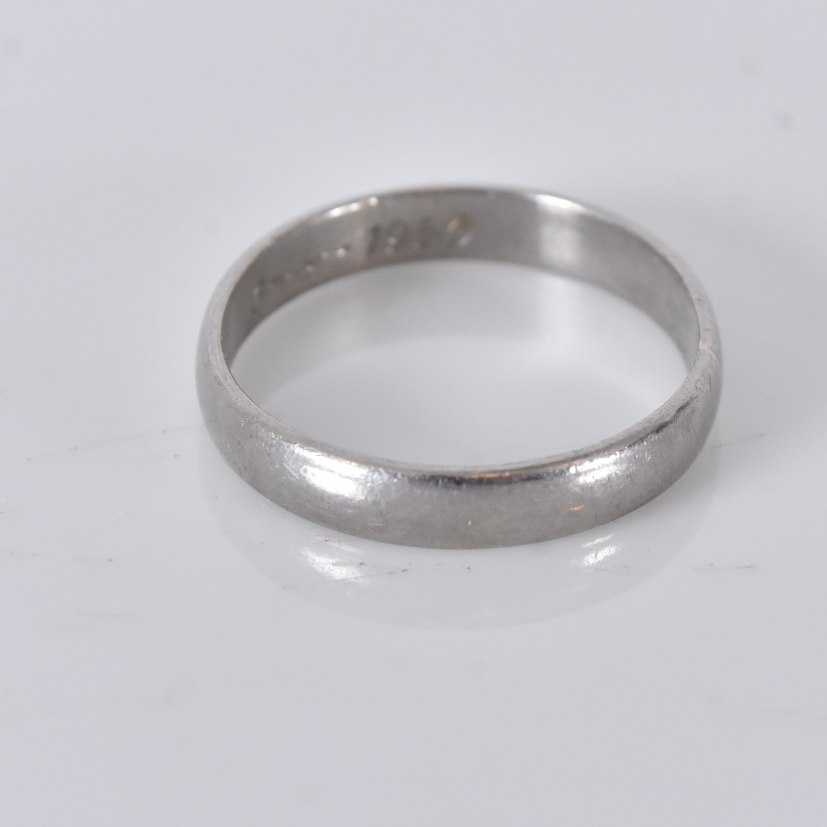 RING, 18 karat vitguld.
