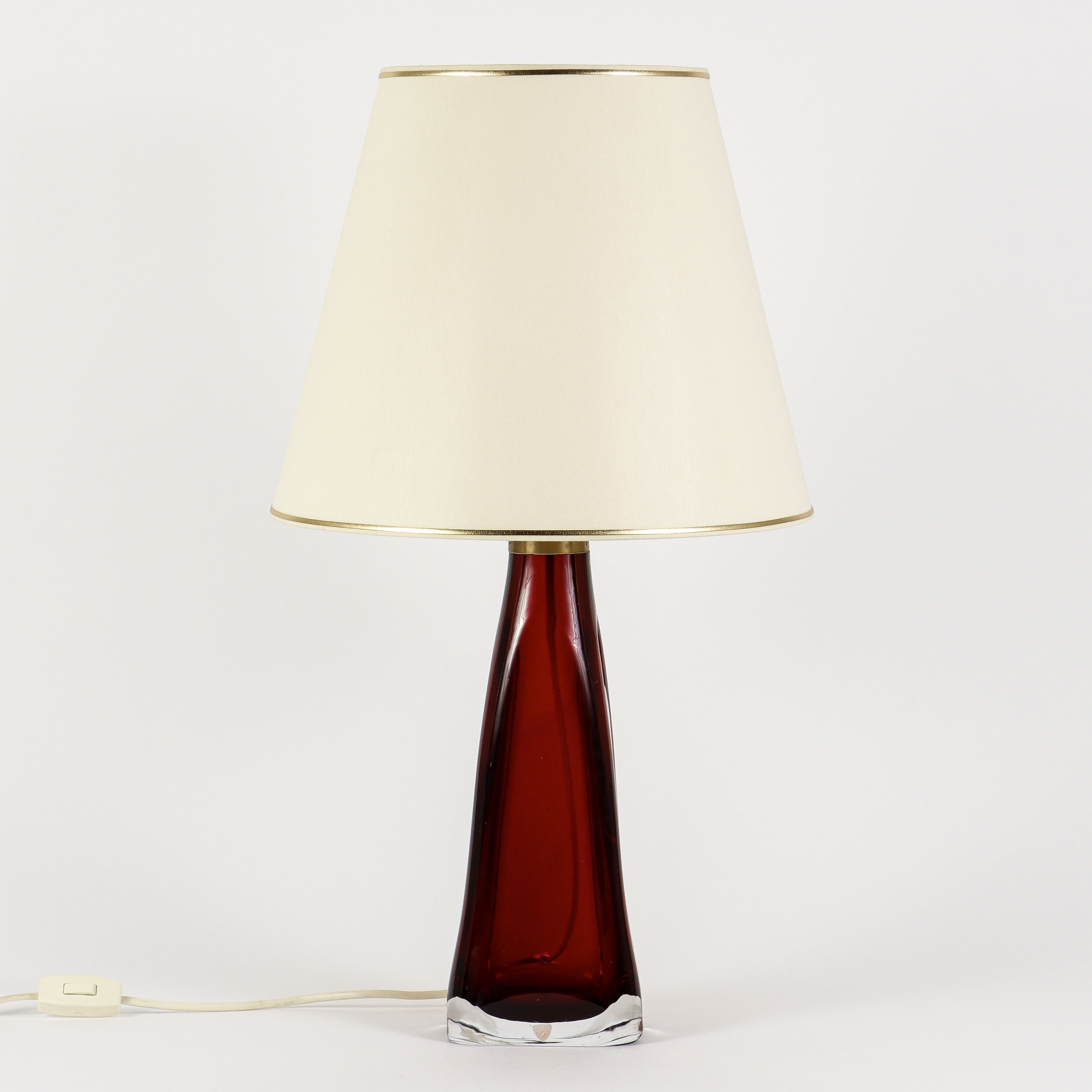 CARL FAGERLUND. Bordslampa, modell RD 1323, glas, Orrefors.