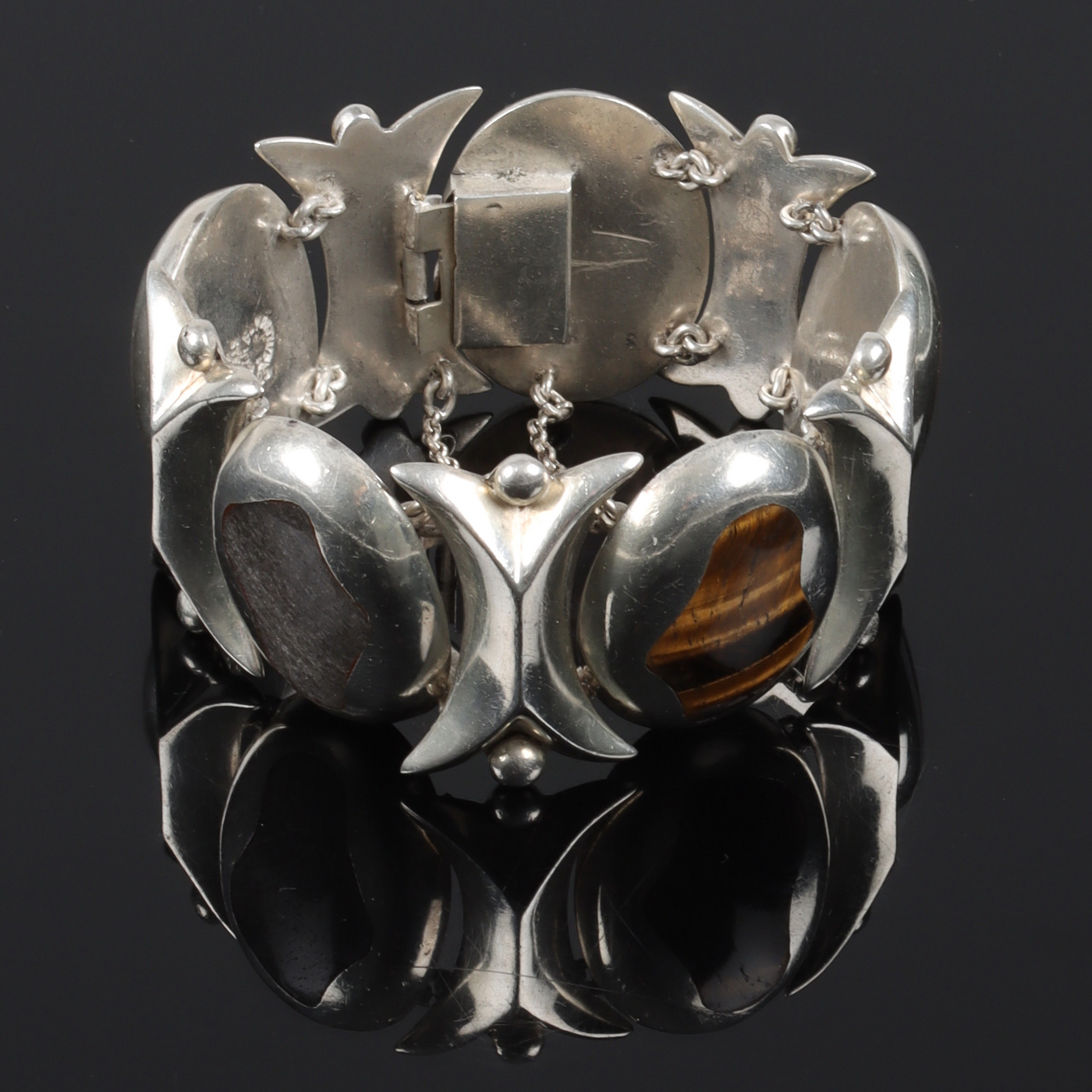 ARMBAND, Sterling silver, med cabochon slipade halvädelstenar, Mexico. 1900-tal.
