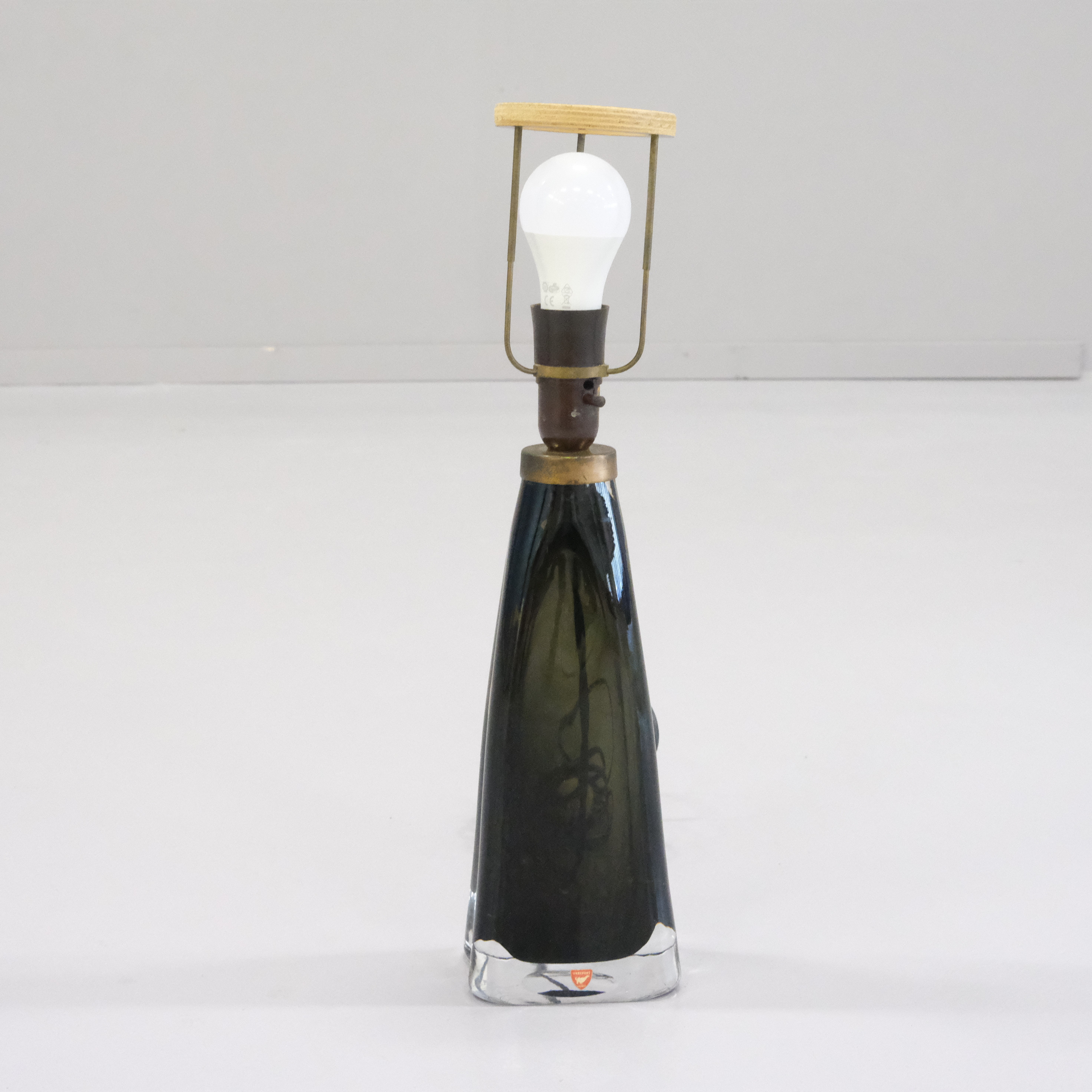 CARL FAGERLUND. BORDSLAMPA, RD 1323, ORREFORS.