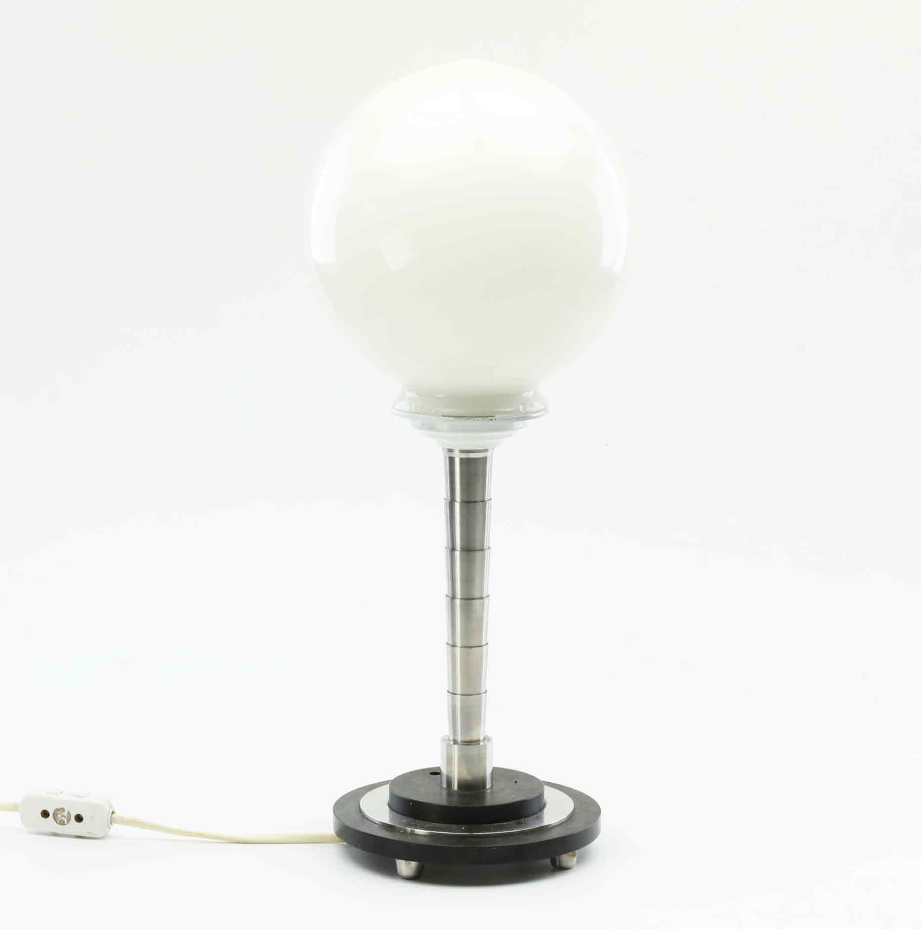 BORDSLAMPA, Funkis-stil, 1900-tal.