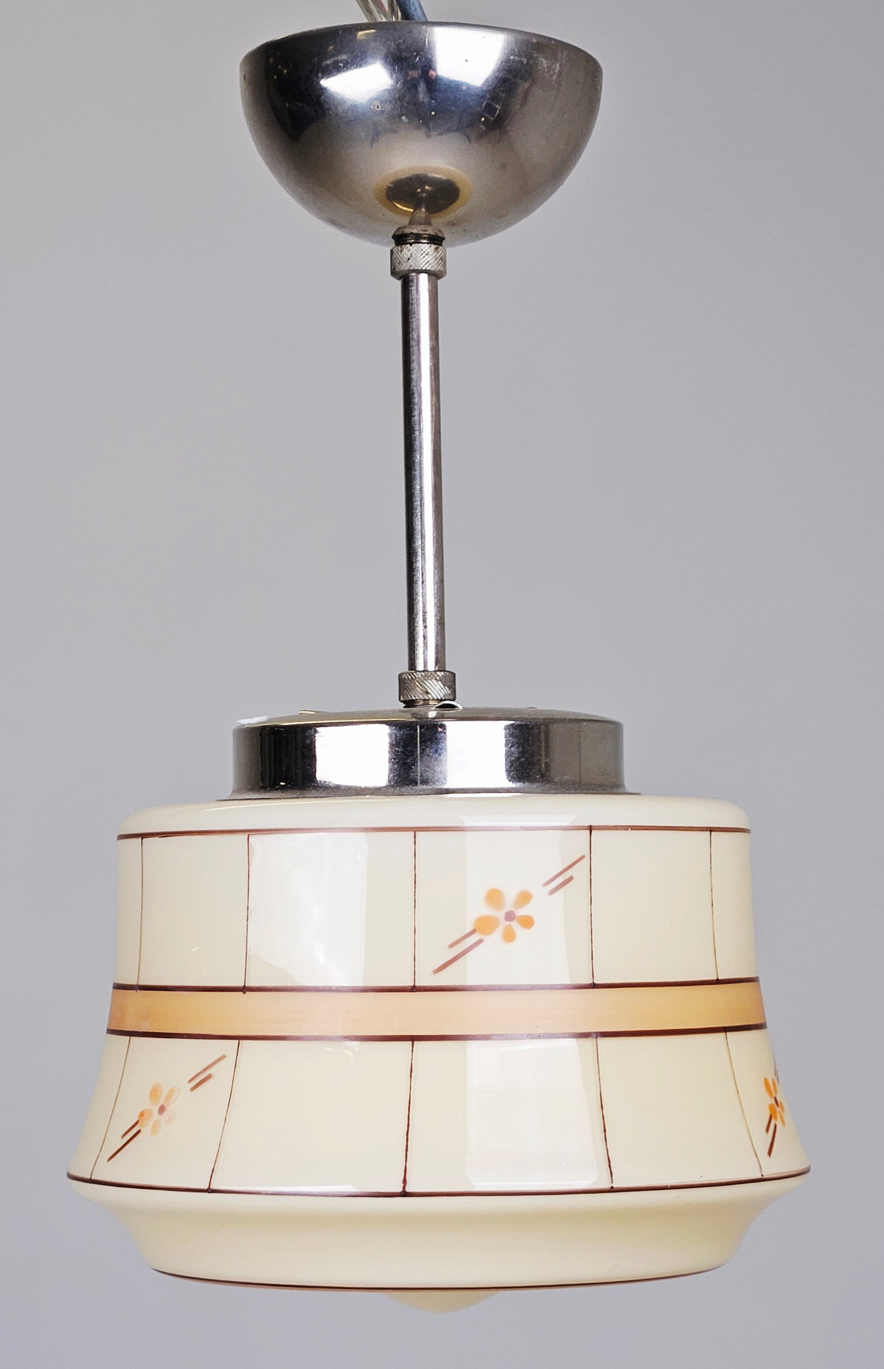 TAKLAMPA, glas och kromad metall, 1930/40-tal, höjd ca. 32 cm.