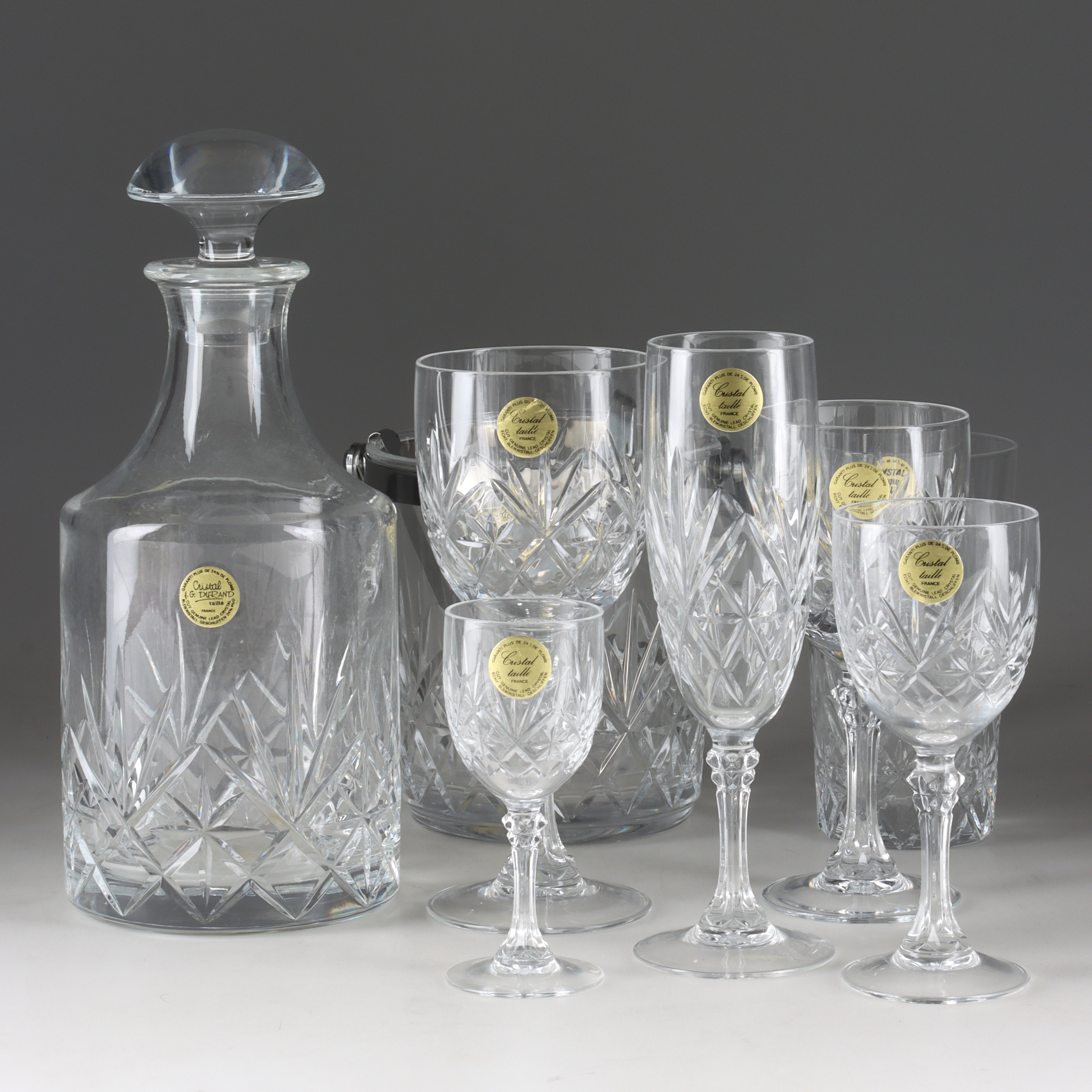 GLASSERVISDELAR, 74 st, glas, G. Durand/Cristal d'Arques, Frankrike.
