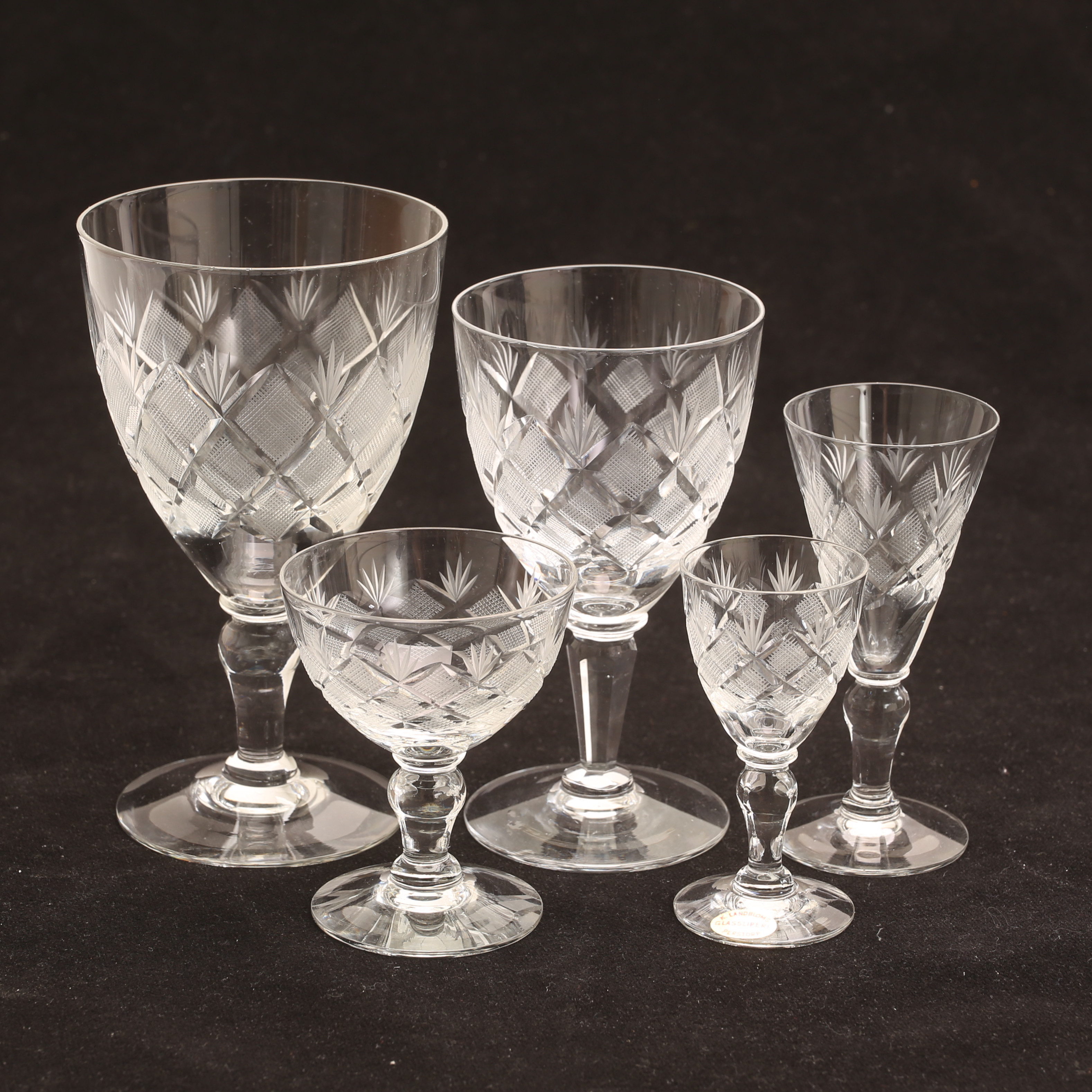 GLASSERVIS, 55 delar, K Landbloms Glassliperi, Perstorp.