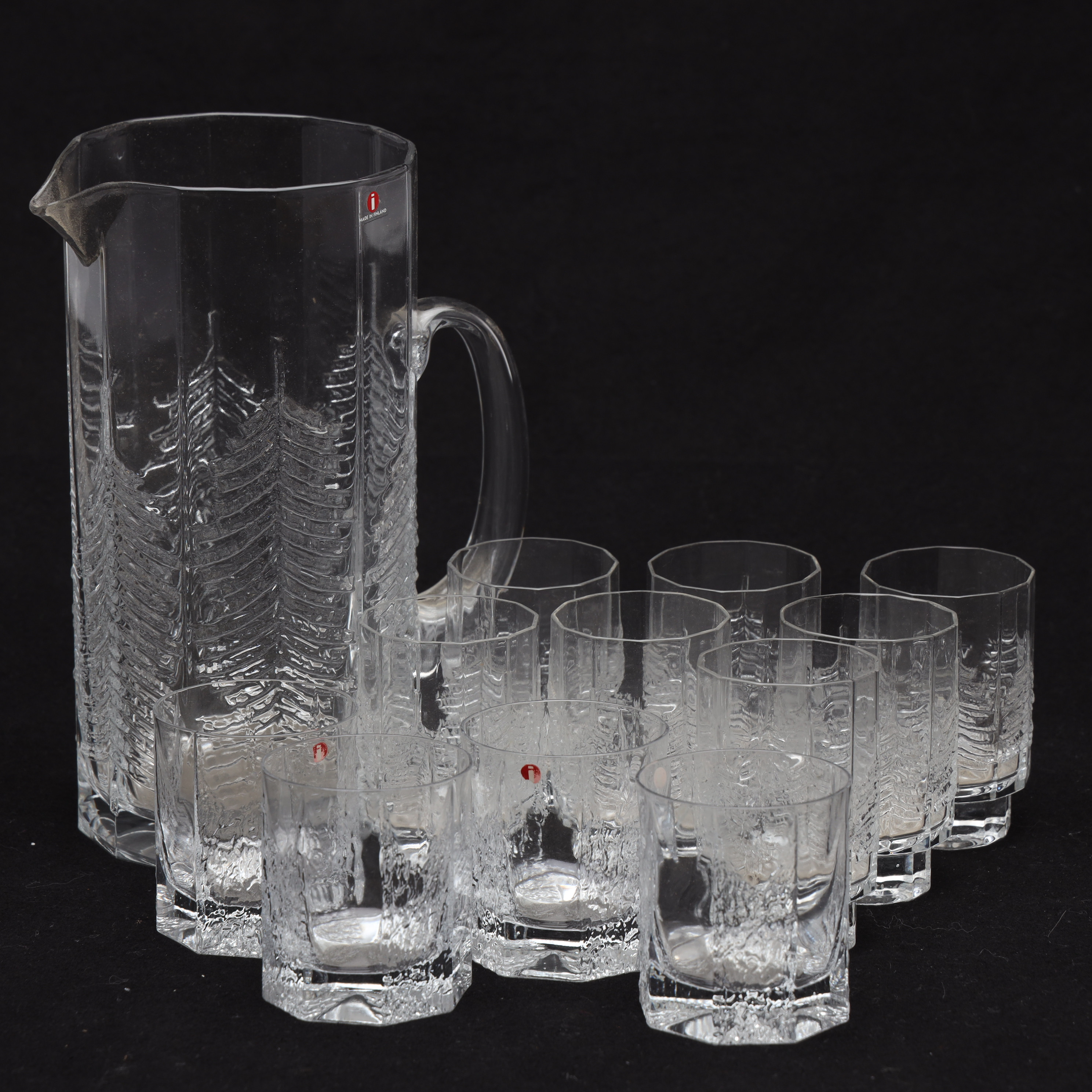 JORMA VENNOLA / TIMO SARPANEVA. GLAS samt KANNA, 12 delar, "Kuusi", "Kalinka", Iittala.