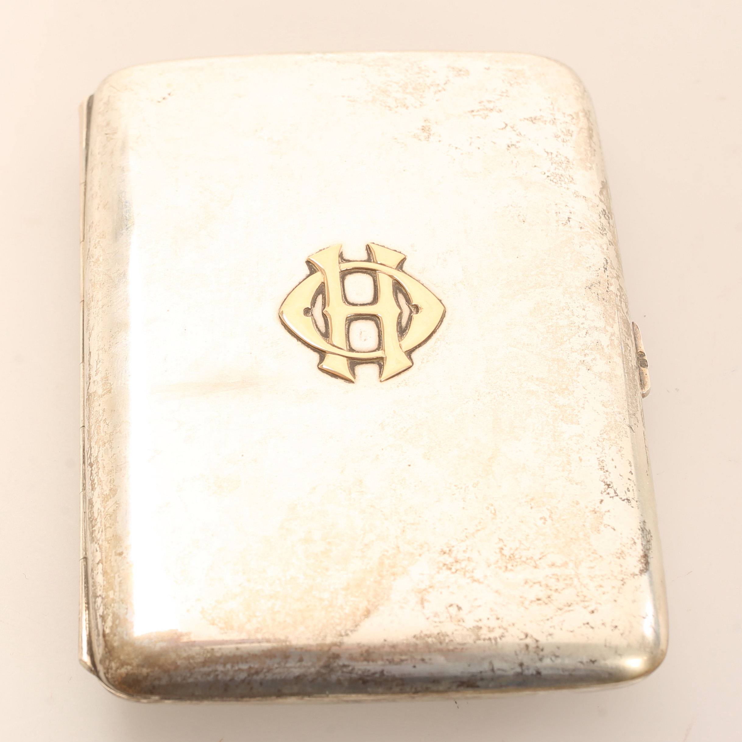 ETUI, silver.