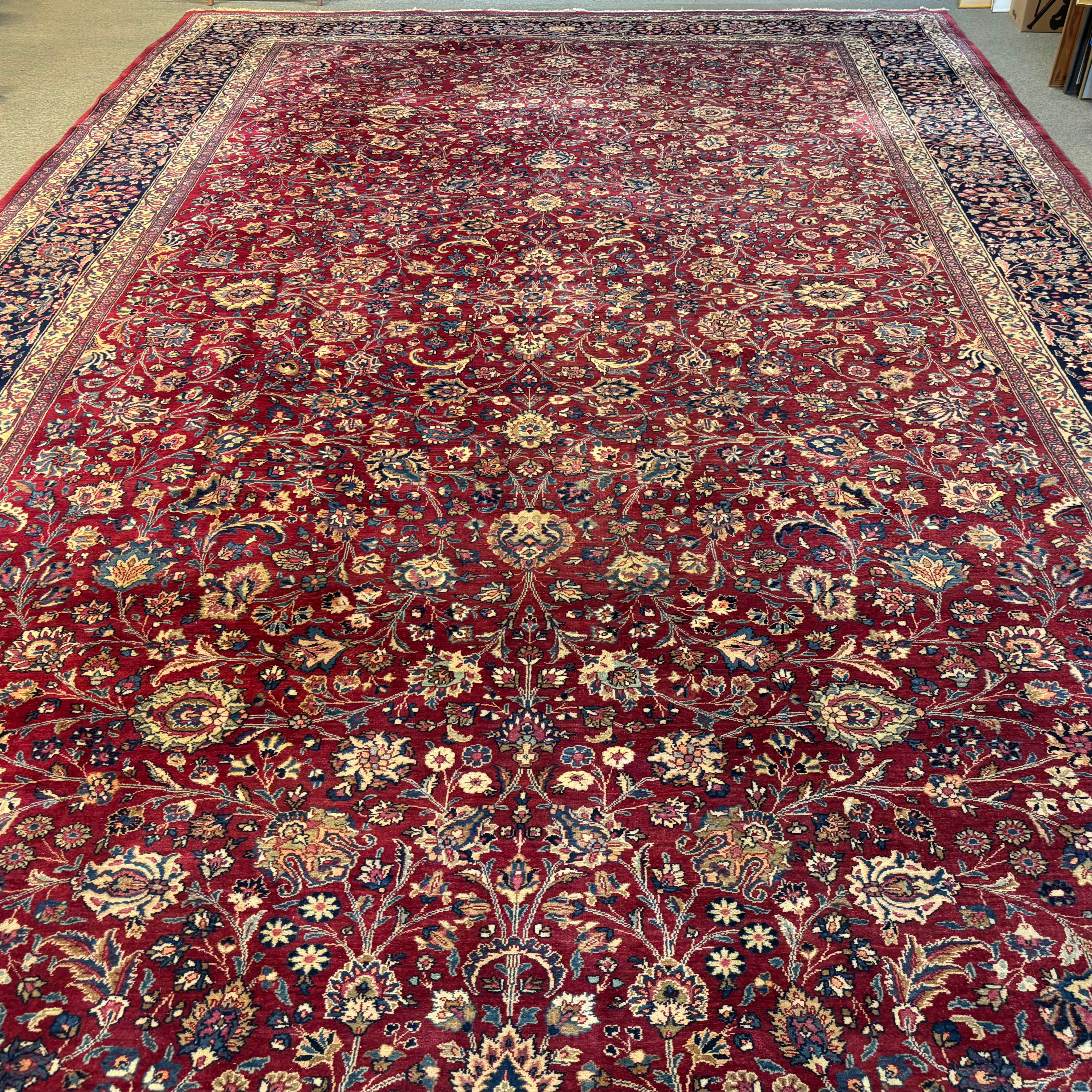 MATTA, Täbriz, cirka 650 x 373 cm.
