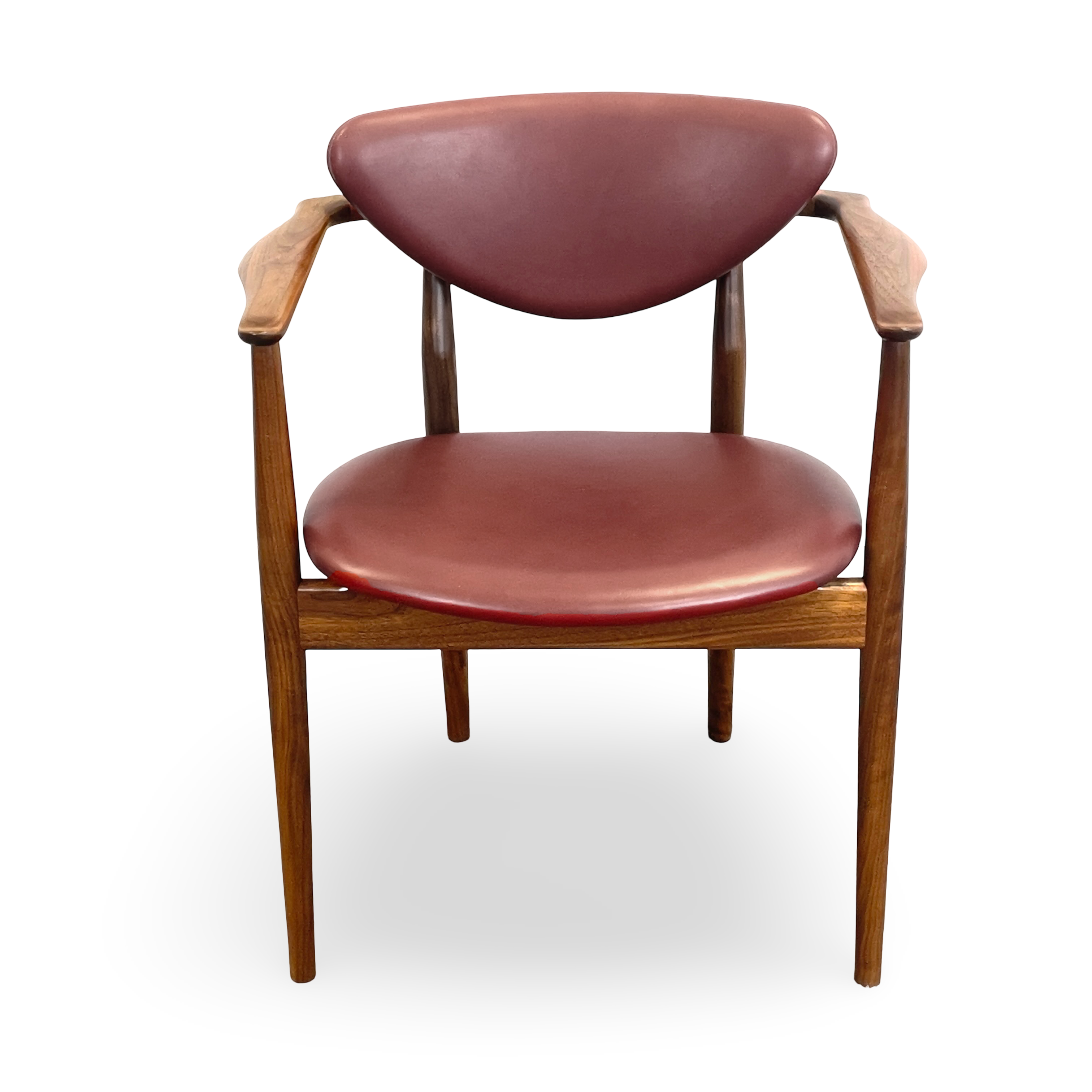 FINN JUHL. Karmstol, modell 109, formgiven 1955, Danmark, brickmärkt samt brännstämplad.