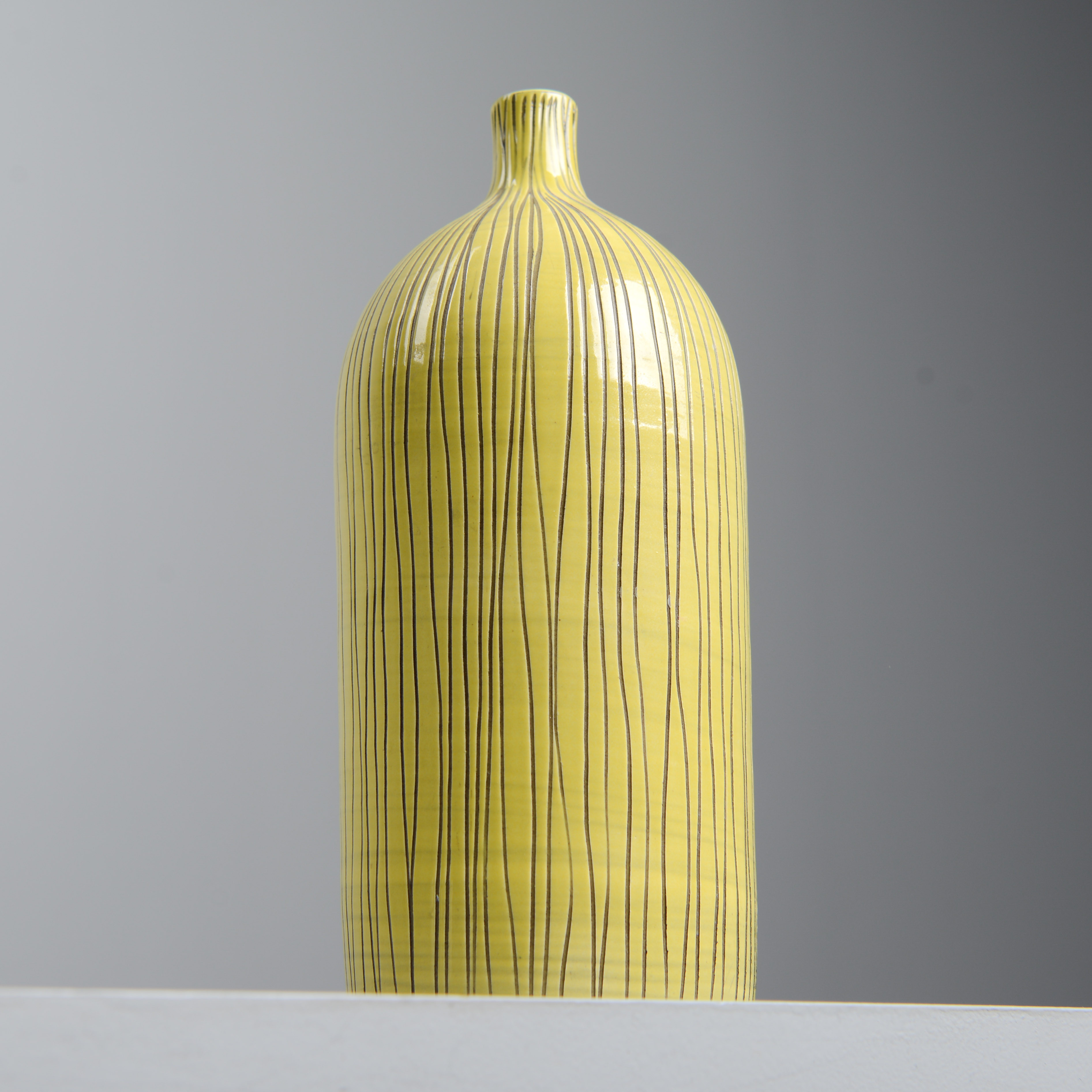 MARI SIMMULSON. "Vibrato", Upsala Ekeby, 1957-58.